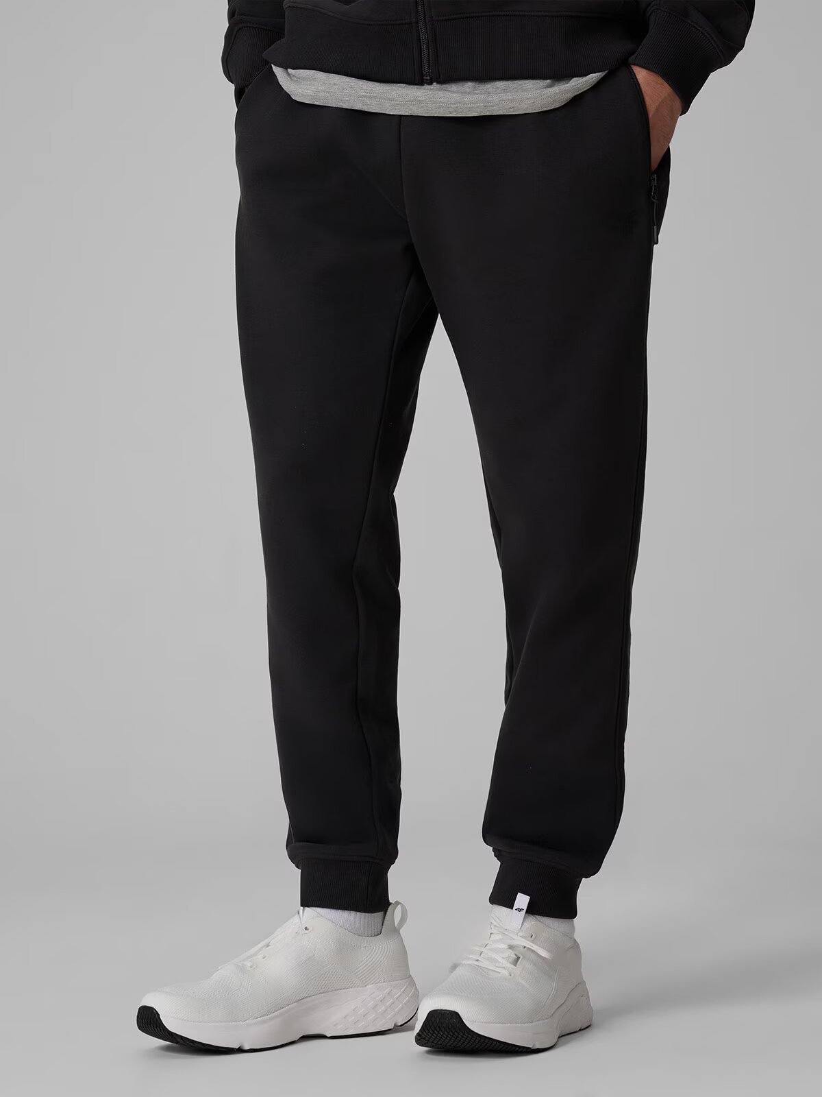 4F Pantaloni de trening jogger bărbați - S