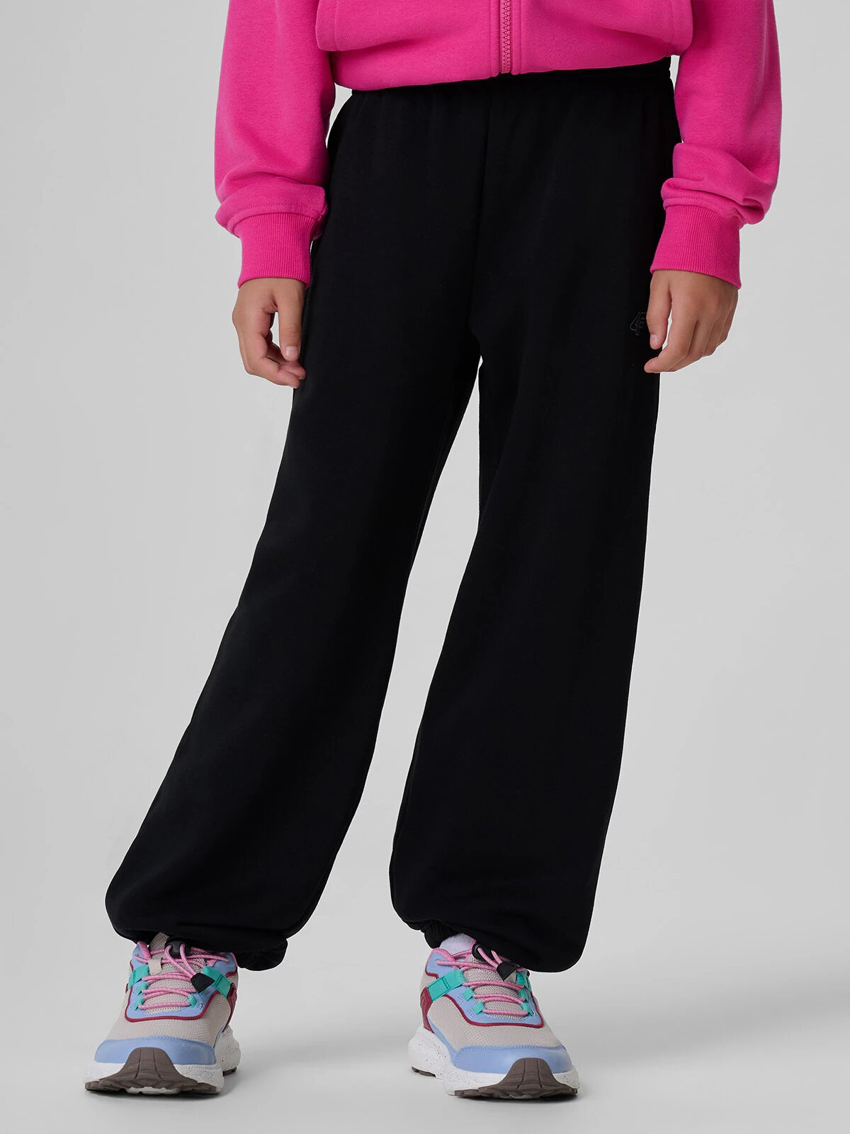 4F Pantaloni de trening jogger fete - negri 128