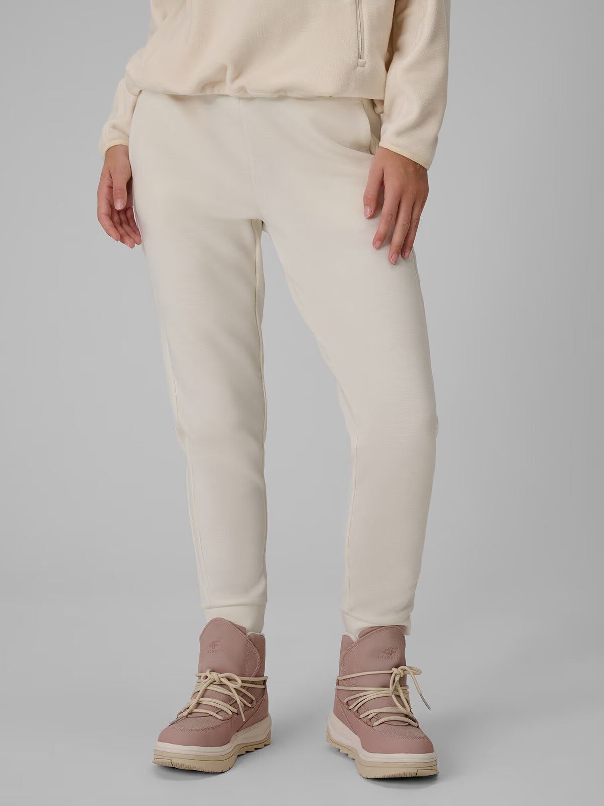 4F Pantaloni de trening jogger pentru femei - crem XS