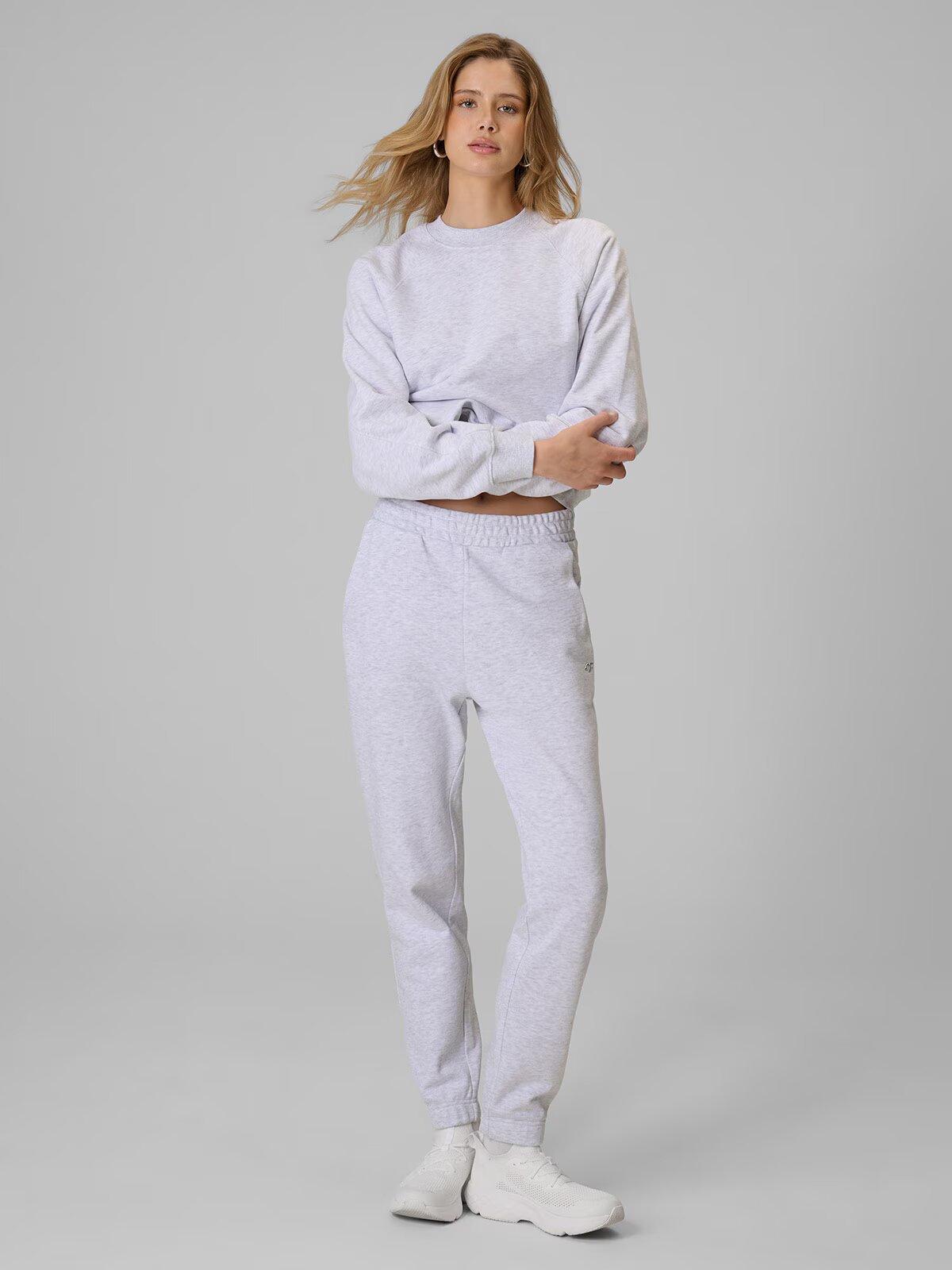 4F Pantaloni de trening jogger pentru femei - M