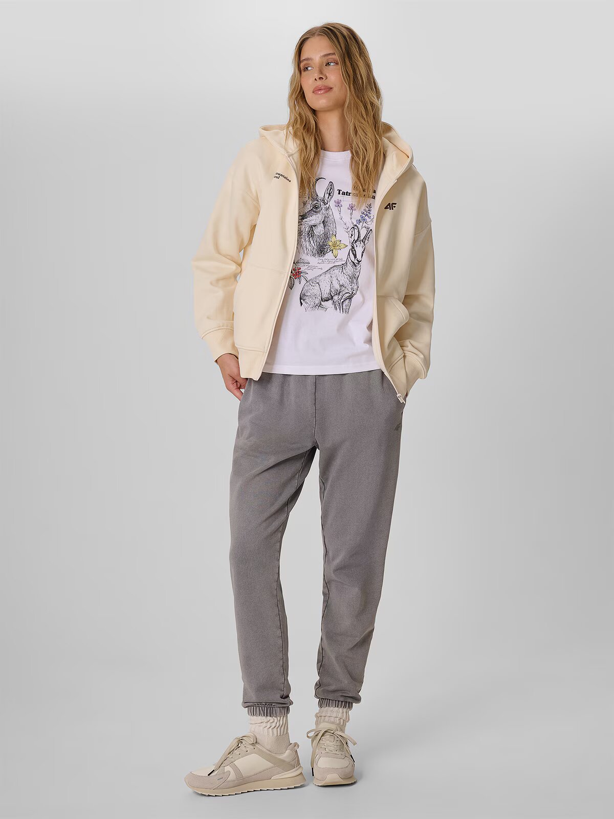 4F Pantaloni de trening jogger pentru femei - M