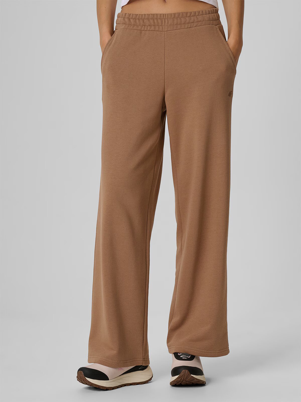 4F Pantaloni de trening largi pentru femei - S