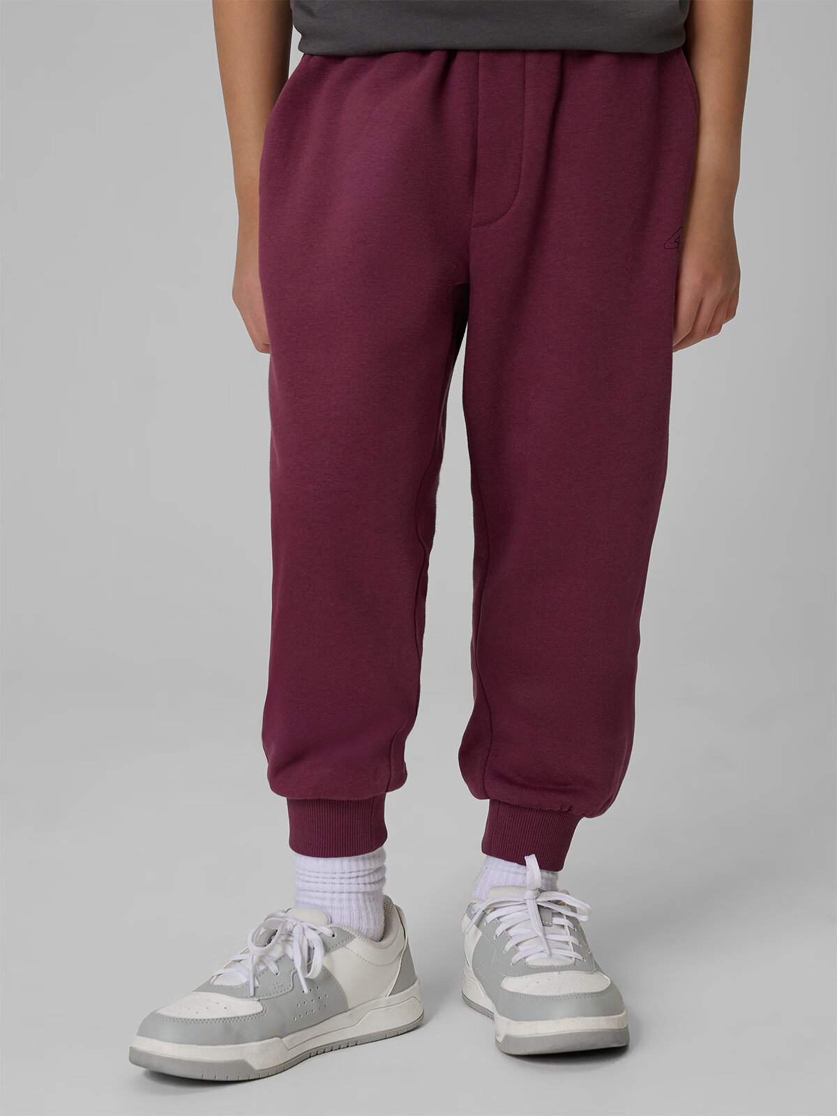 4F Pantaloni de trening pentru băieți - burgundy 158