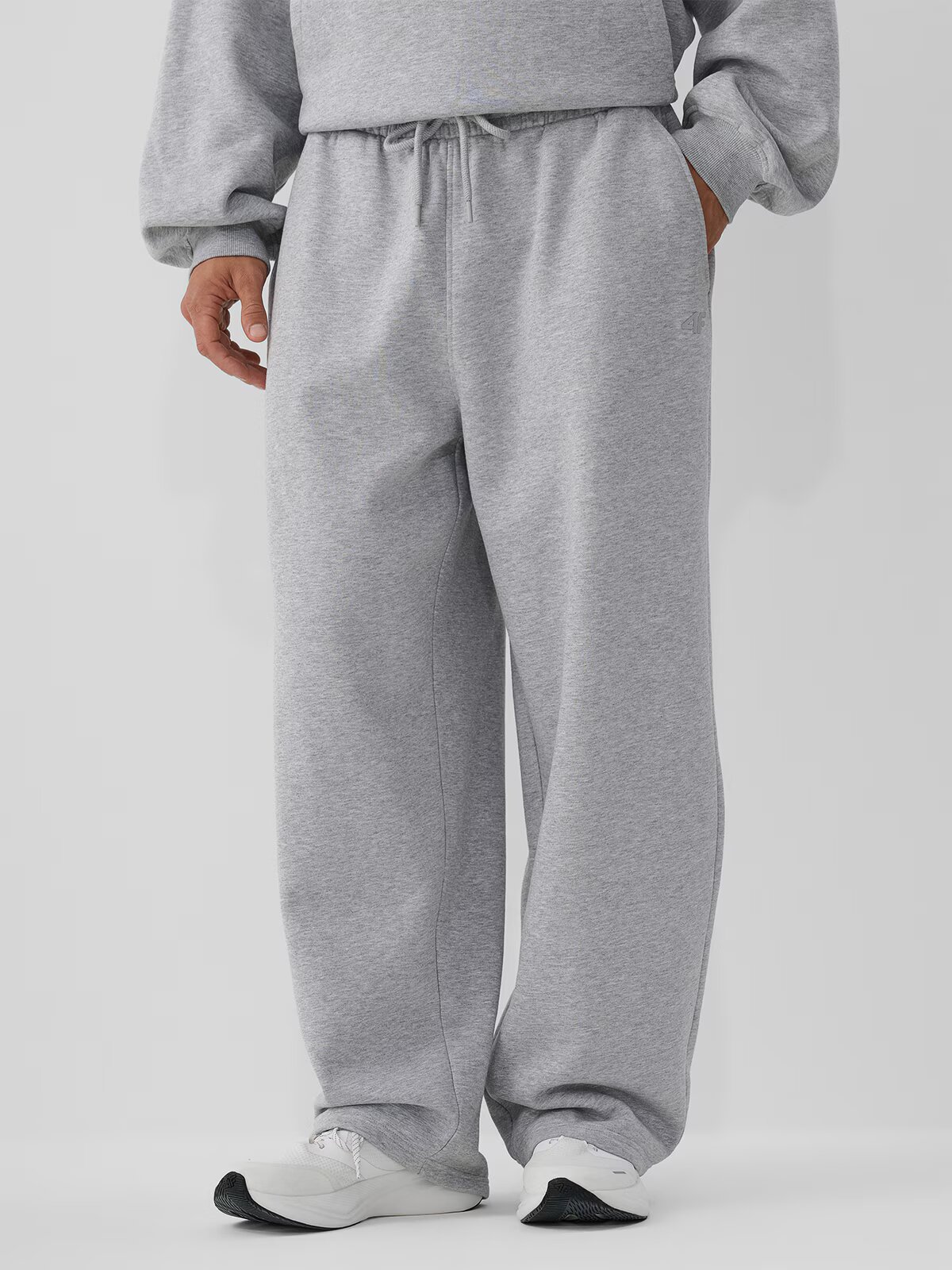 4F Pantaloni de trening pentru bărbați - L