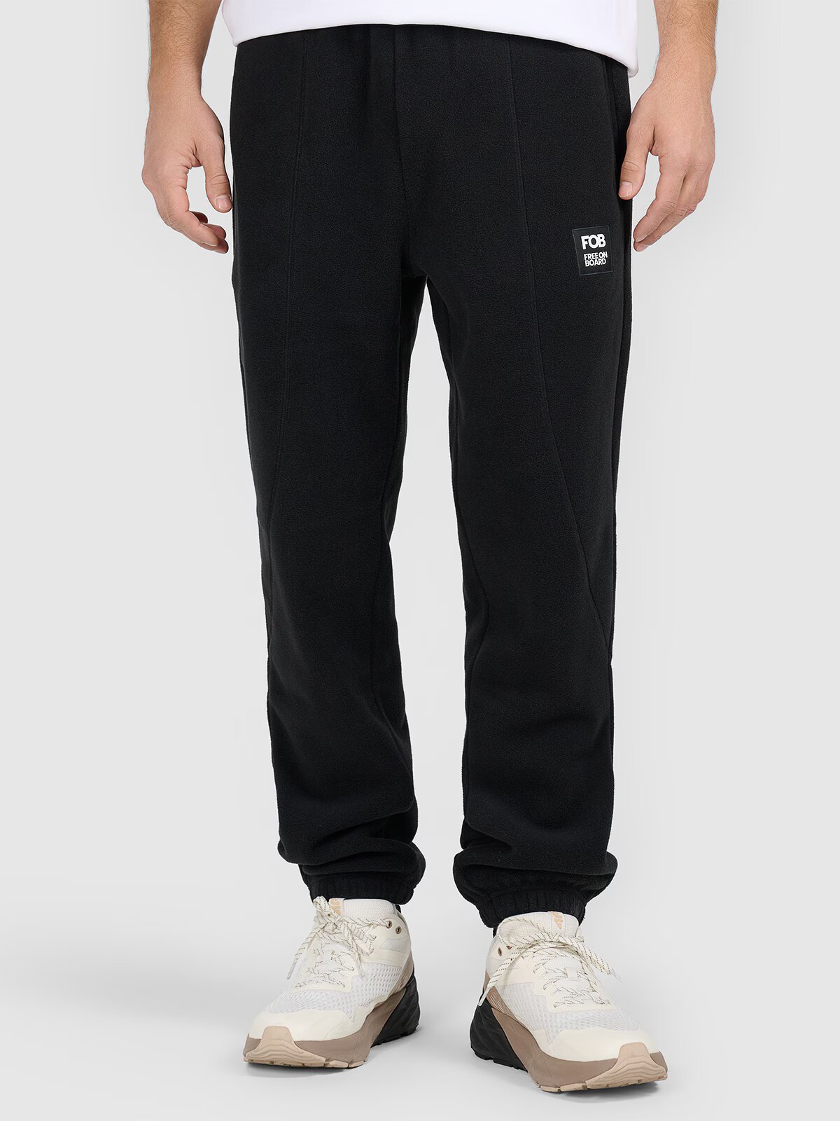 4F Pantaloni din polar pentru bărbați - negri XL