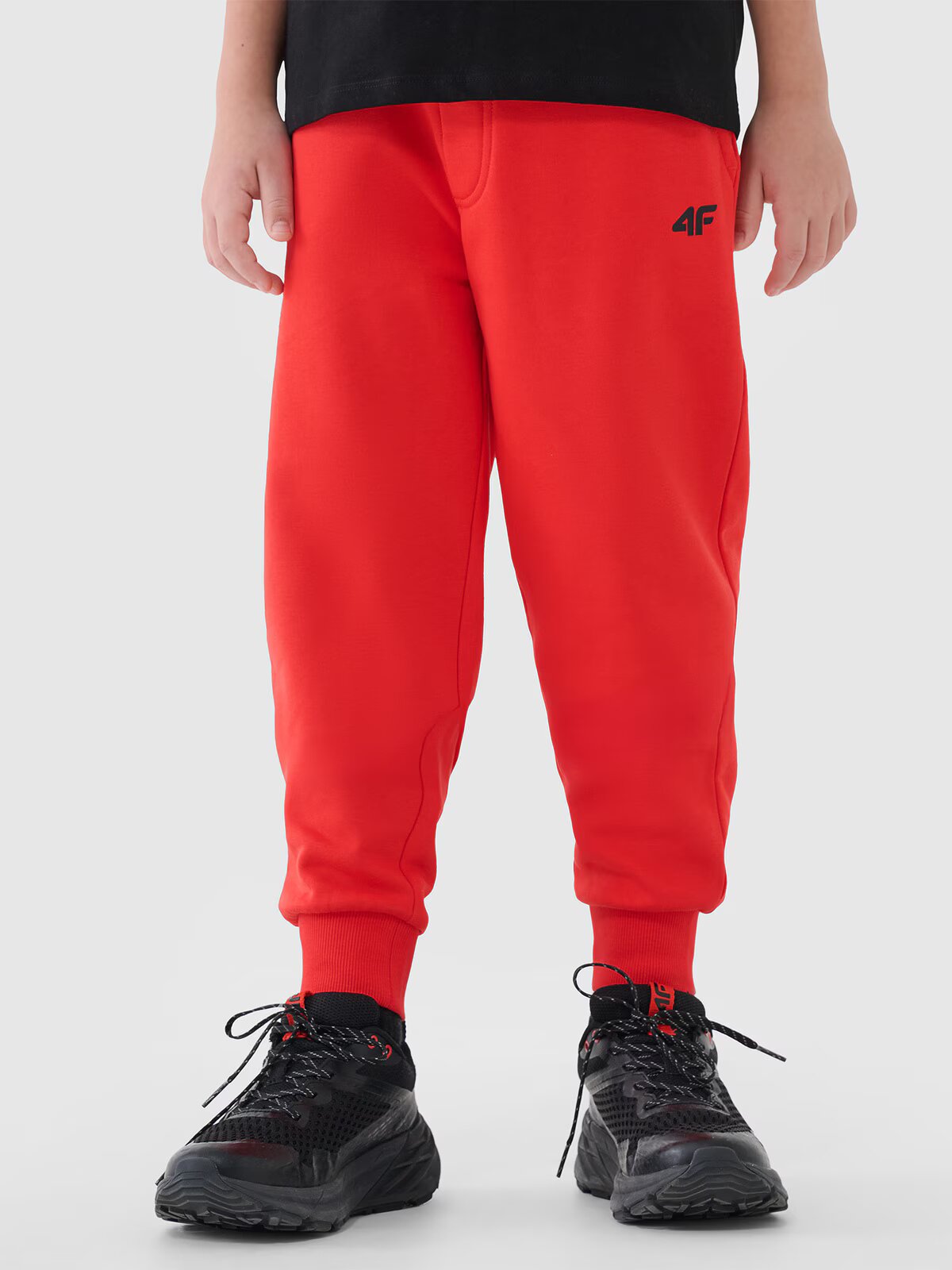 4F Pantaloni jogger de trening pentru băieți - portocalii 158