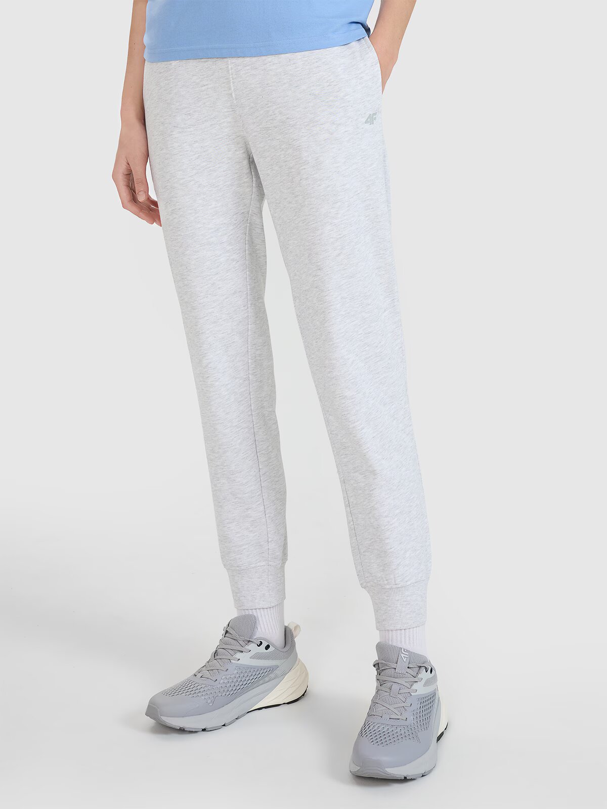 4F Pantaloni jogger de trening pentru femei - XS