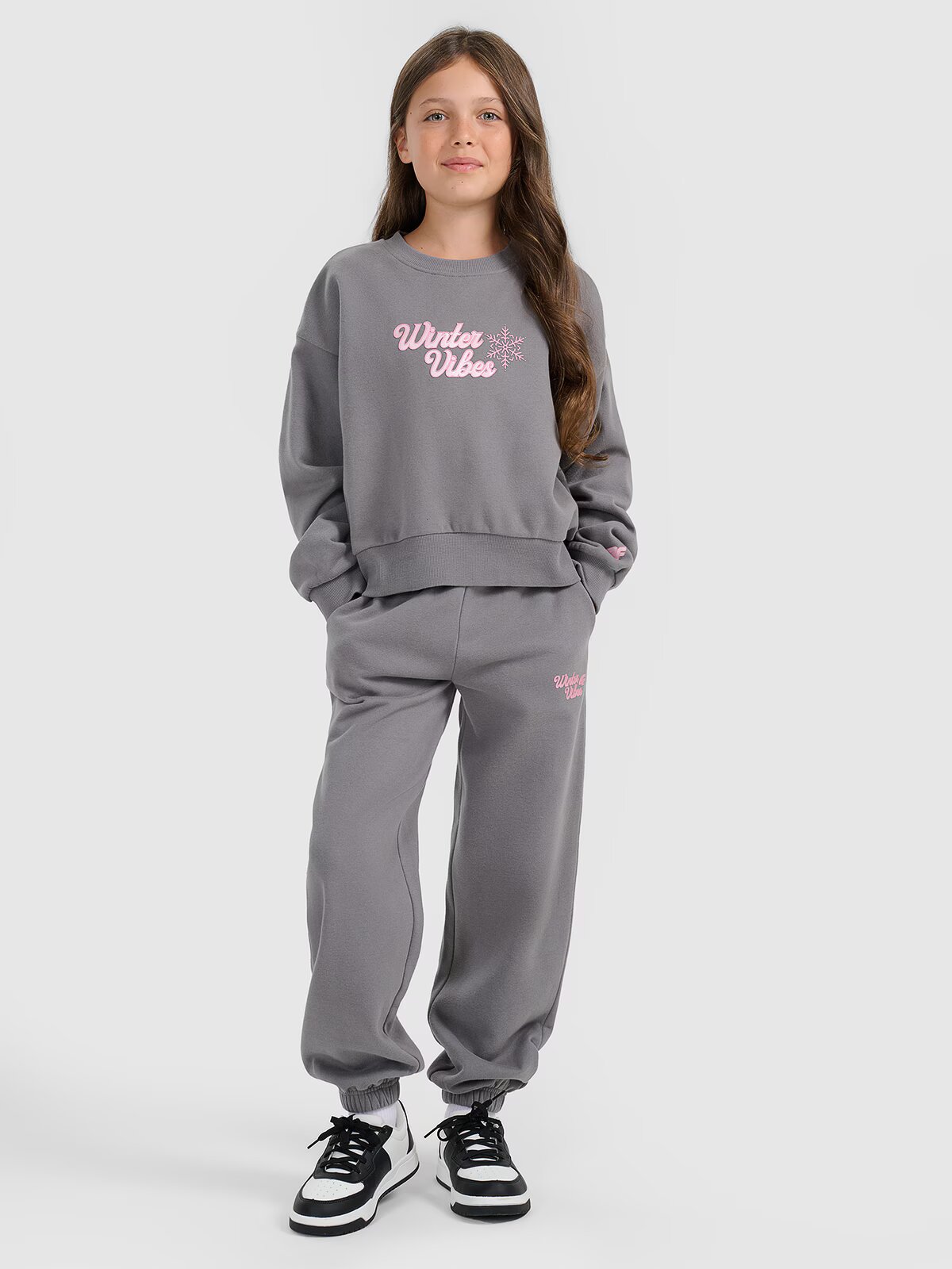 4F Pantaloni jogger de trening pentru fete - 122