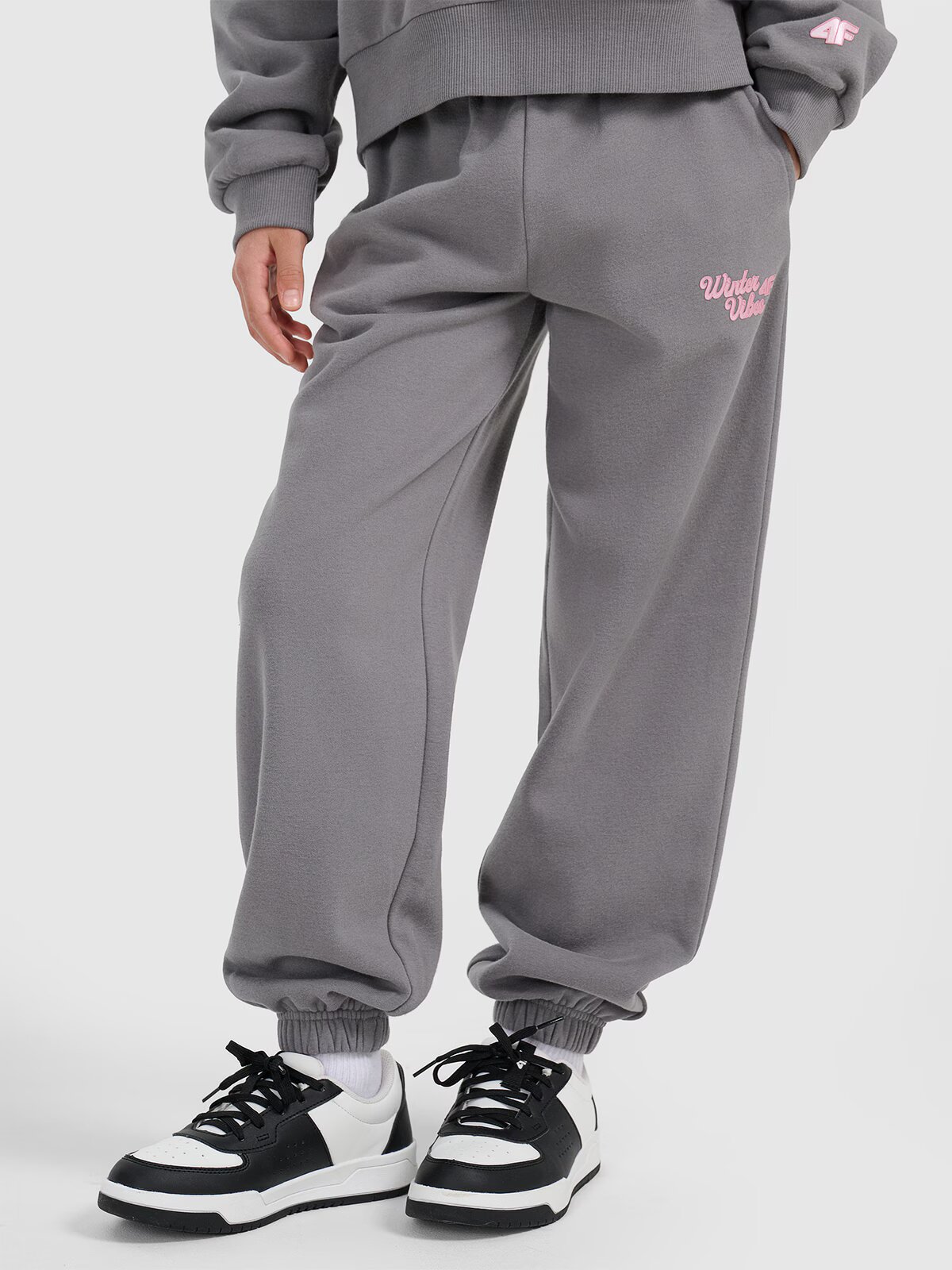 4F Pantaloni jogger de trening pentru fete - 122