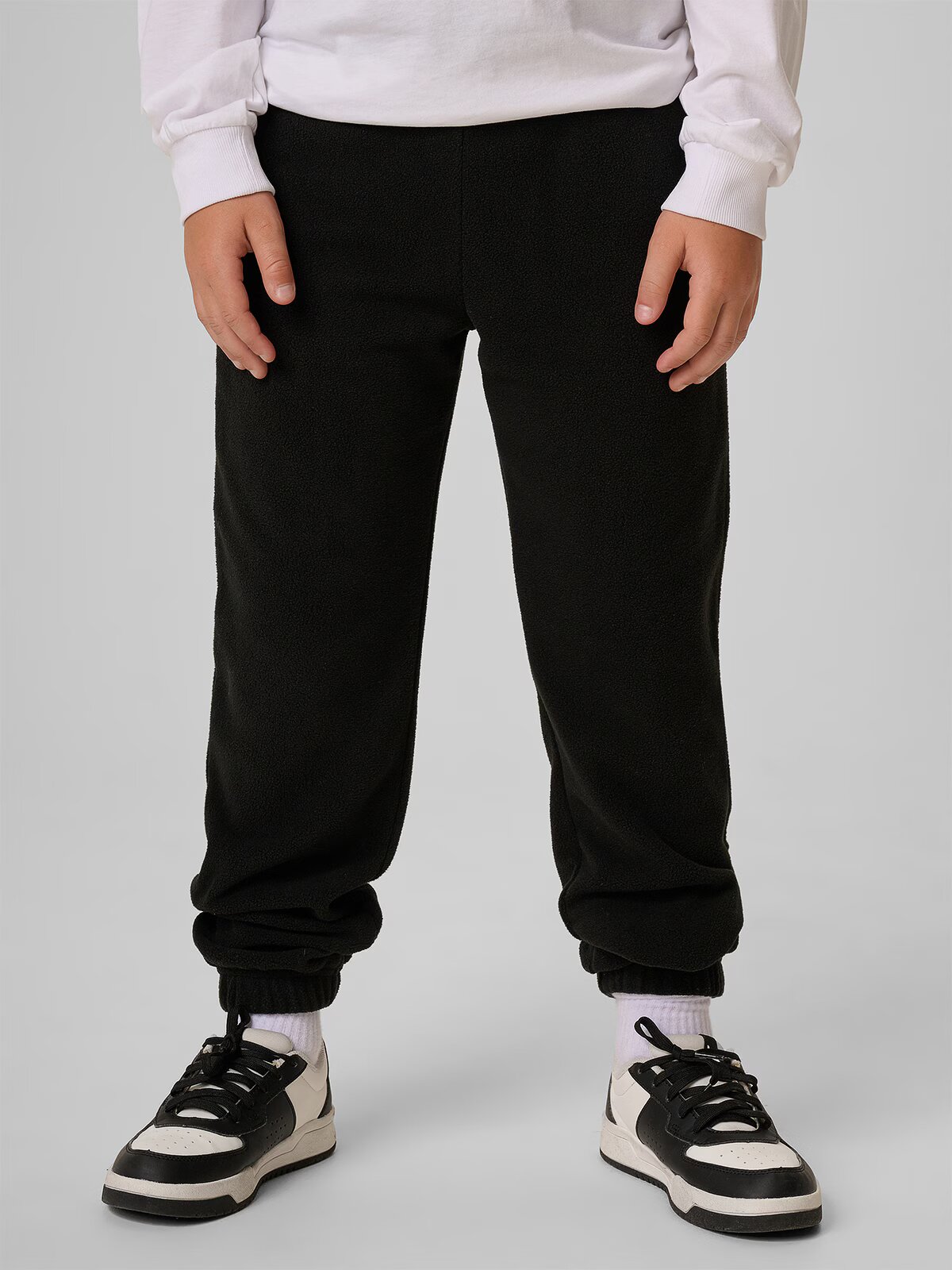 4F Pantaloni jogger din polar pentru băieți - negri 128