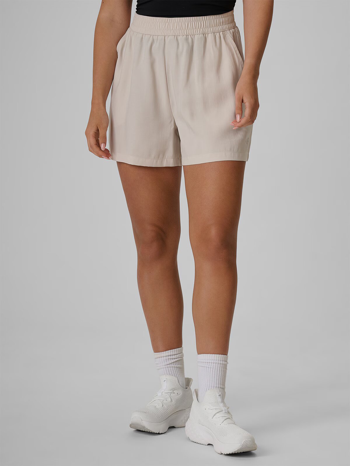 4F Pantaloni scurți casual cu modal pentru femei - crem L