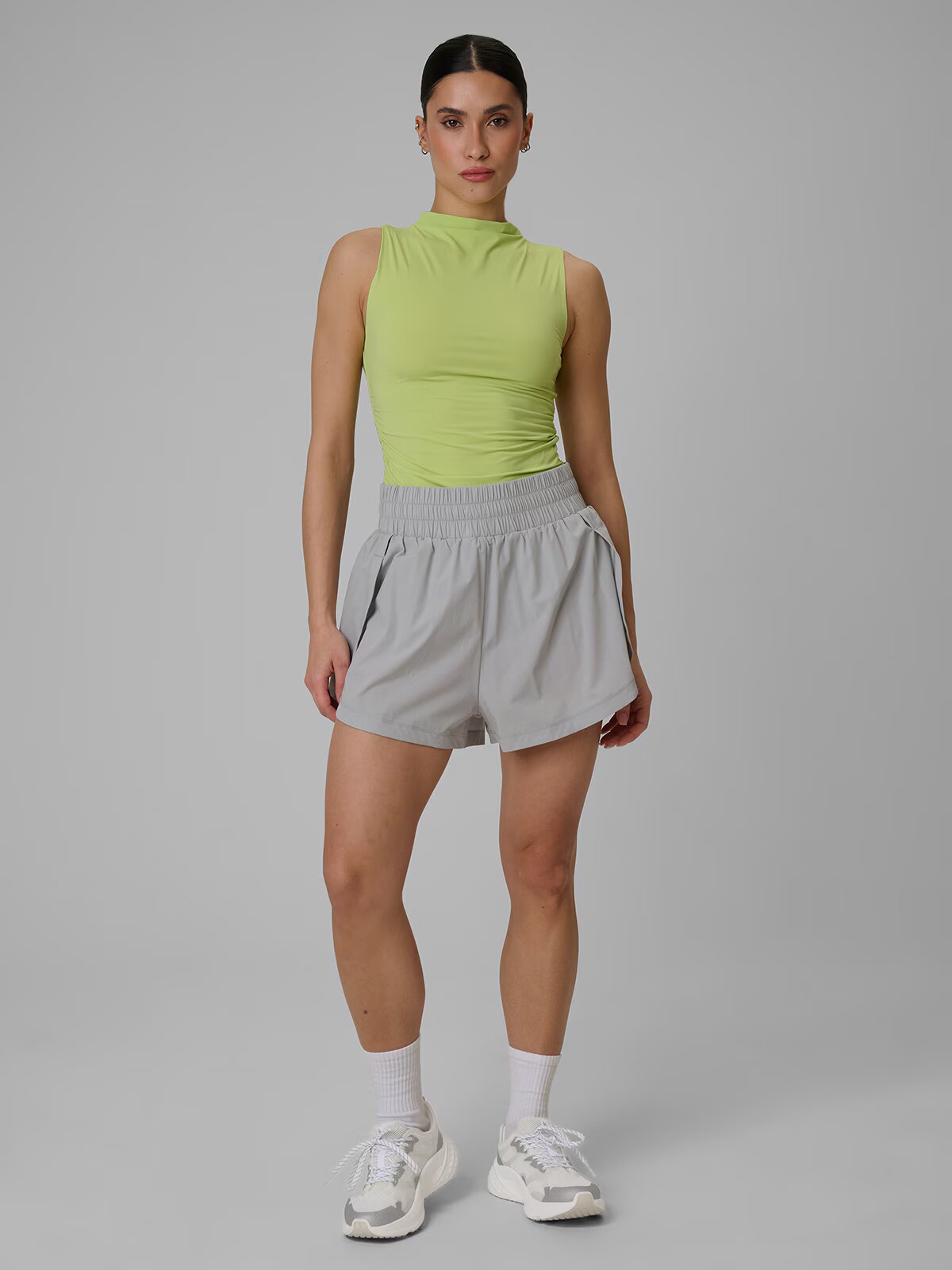 4F Pantaloni scurți de antrenament cu uscare rapidă pentru femei - XL