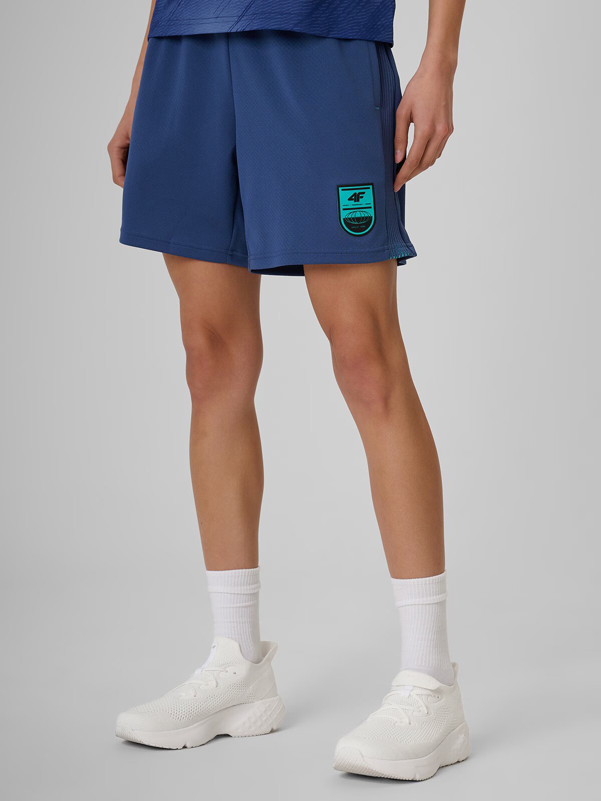 4F Pantaloni scurți de fotbal cu uscare rapidă pentru femei - denim M