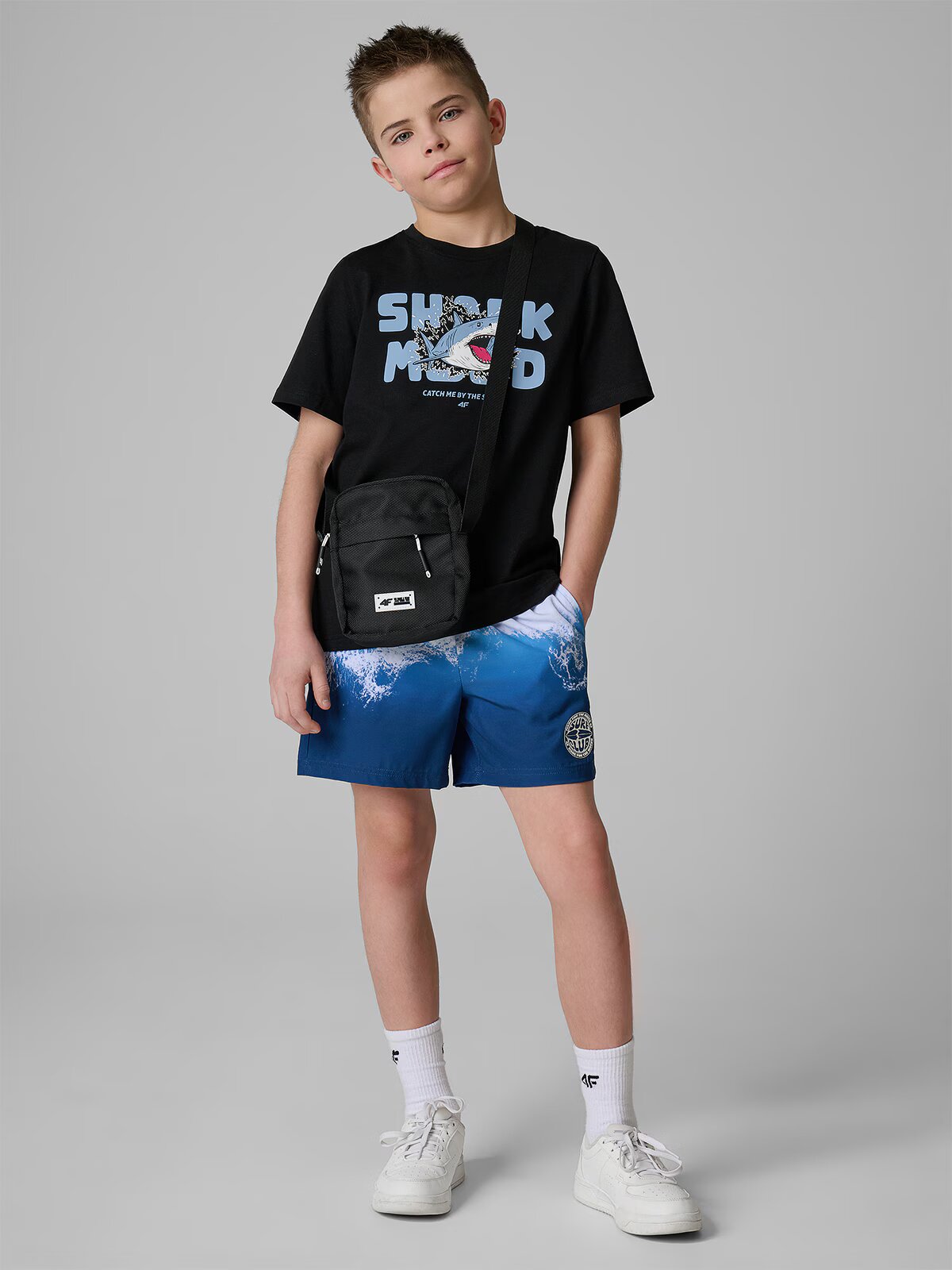 4F Pantaloni scurți de plajă boardshort pentru băieți - 122/128 (6-8 ani)