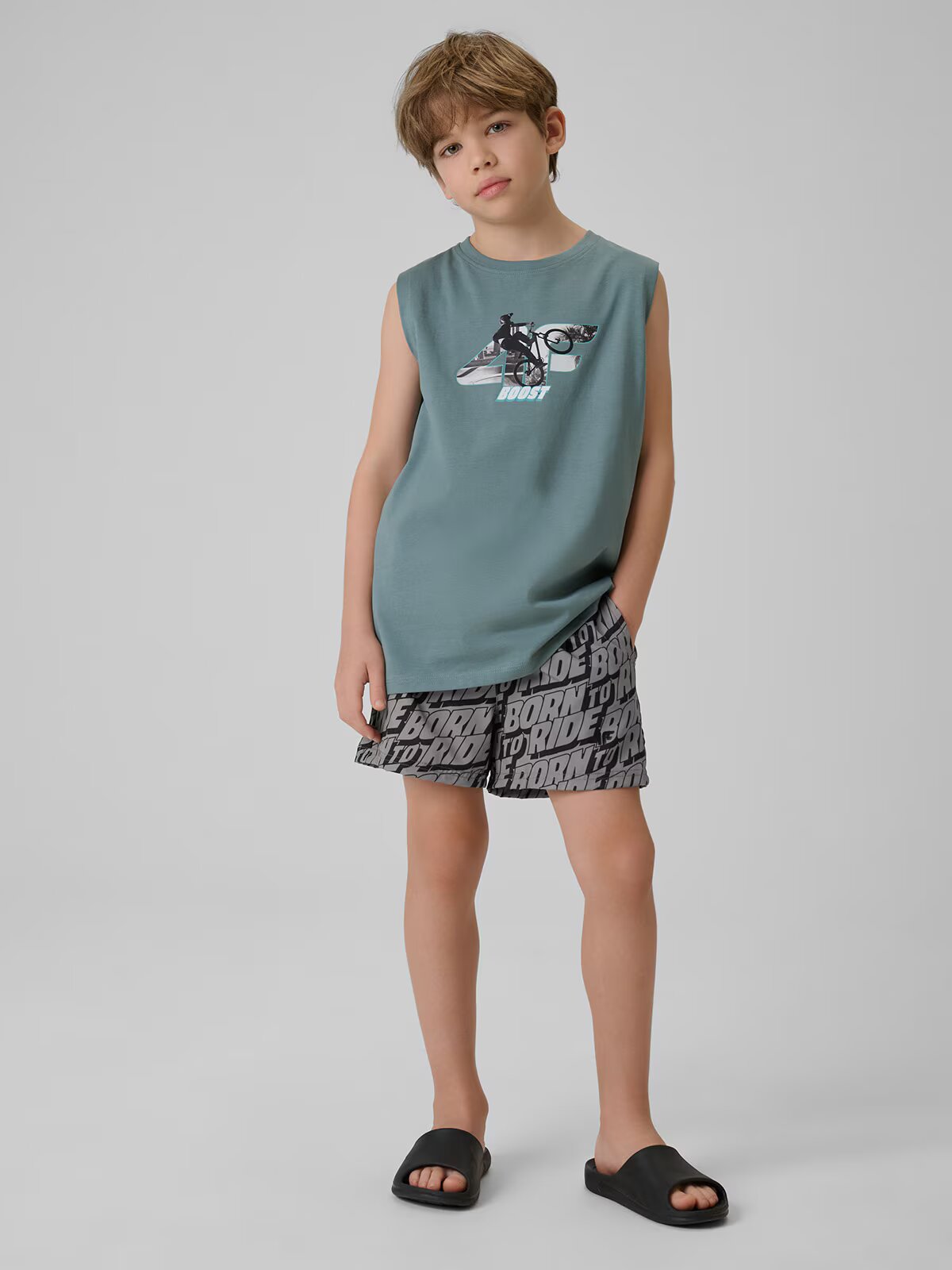 4F Pantaloni scurți de plajă boardshort pentru băieți - negri 122/128 (6-8 ani)