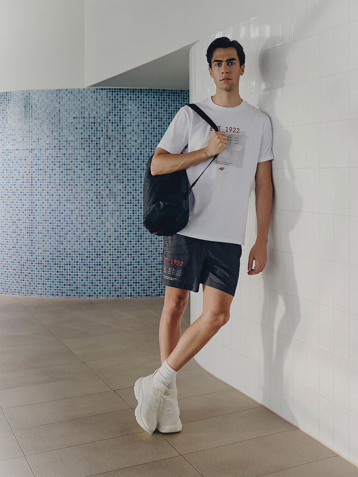 4F Pantaloni scurți de plajă boardshort pentru bărbați - negri XL