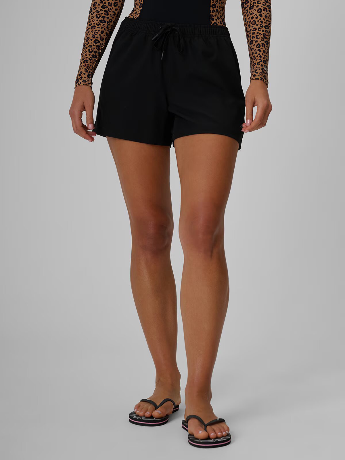 4F Pantaloni scurți de plajă cu filtru UPF50+ pentru femei - negri XXL