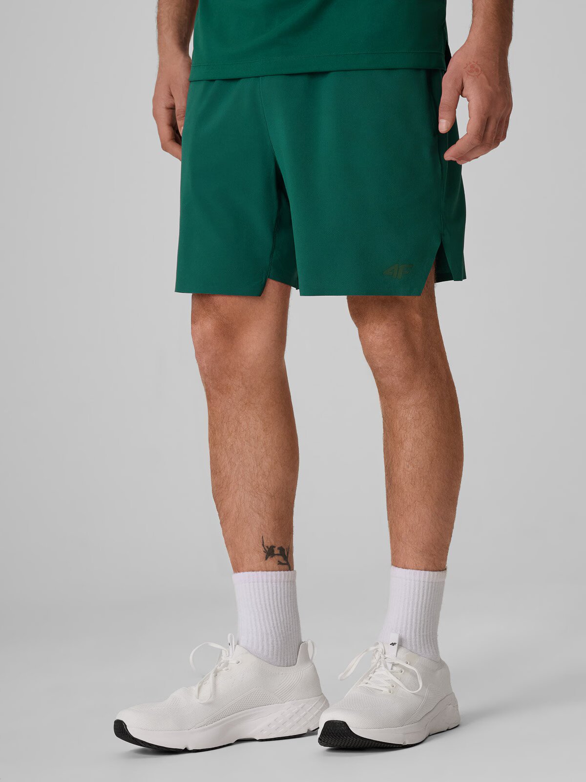 4F Pantaloni scurți de tenis cu uscare rapidă pentru bărbați - verzi M