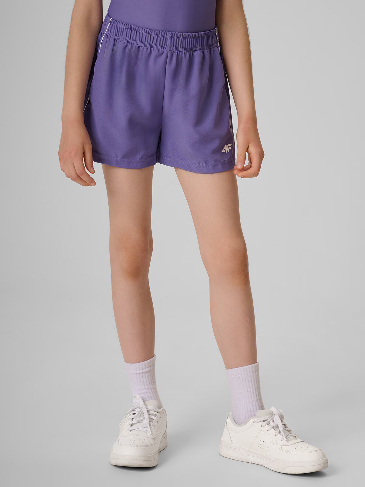 4F Pantaloni scurți de trening sport pentru fete - 122/128 (6-8 ani)