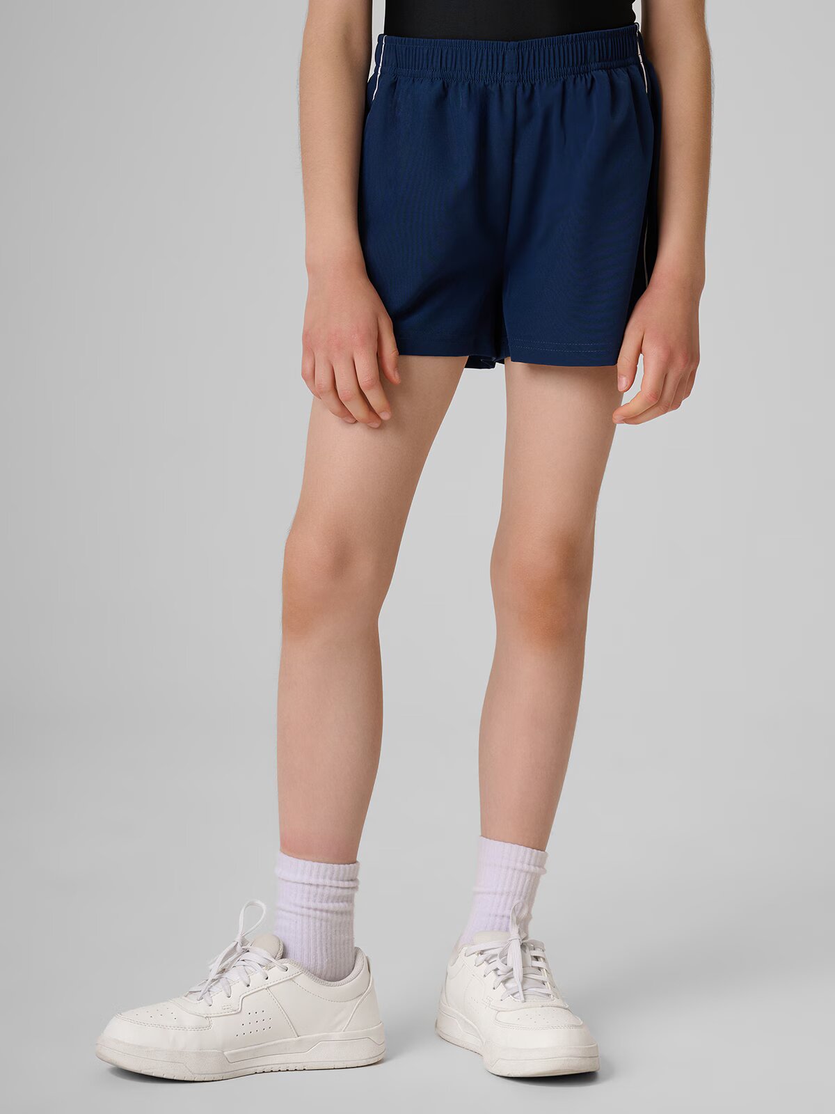 4F Pantaloni scurți de trening sport pentru fete - 146/152 (10-12 ani)