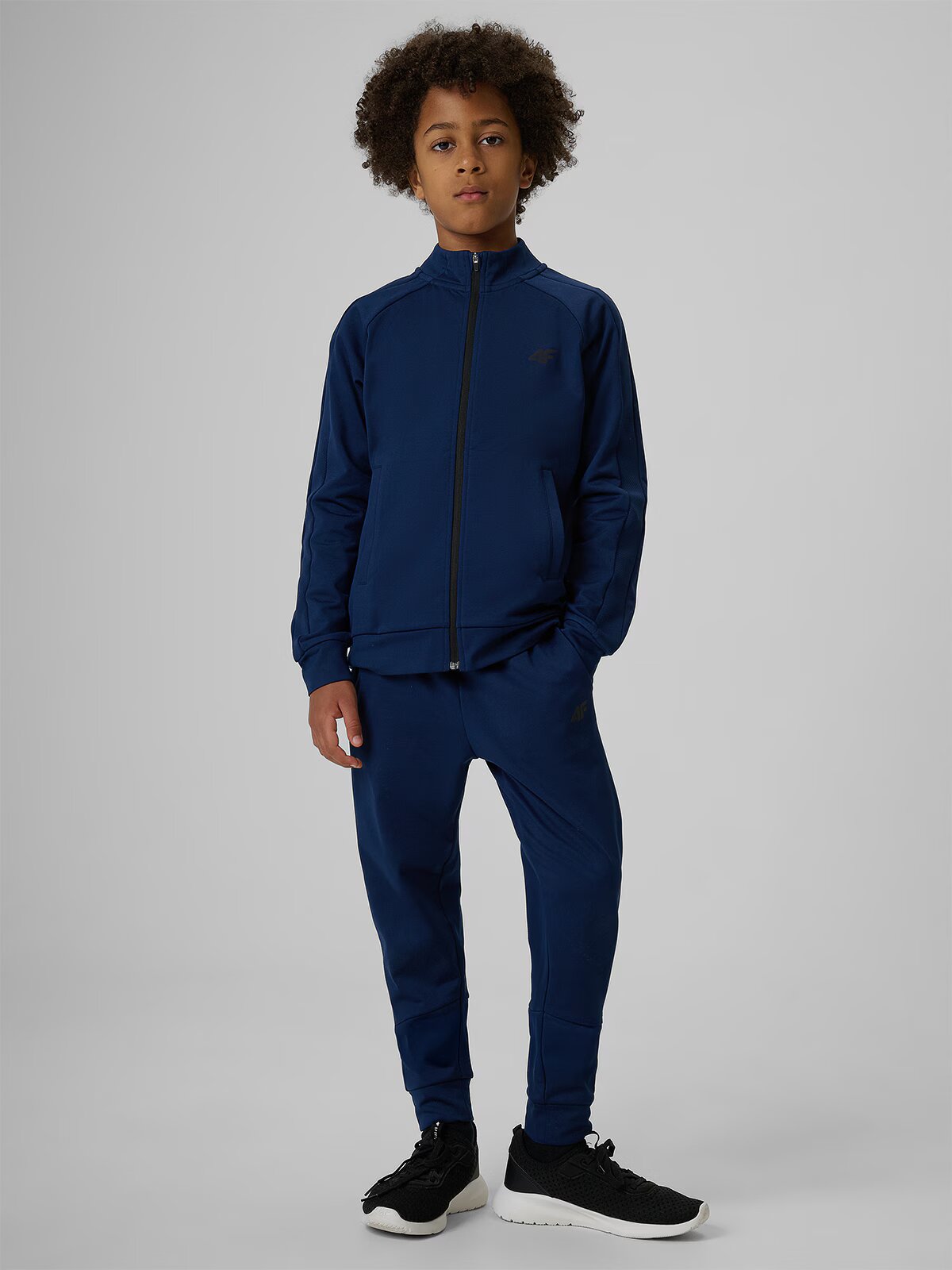4F Pantaloni sport rapizi la uscare băieți - 158/164 (12-14 ani)