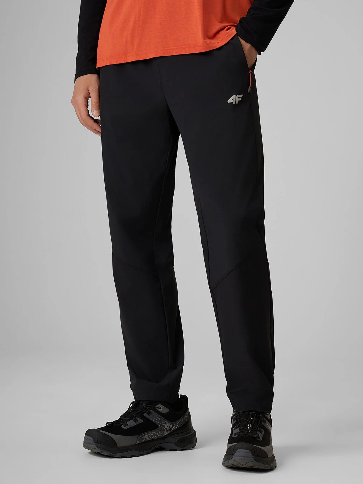 4F Pantaloni trekking cu uscare rapidă pentru bărbați - negre XL