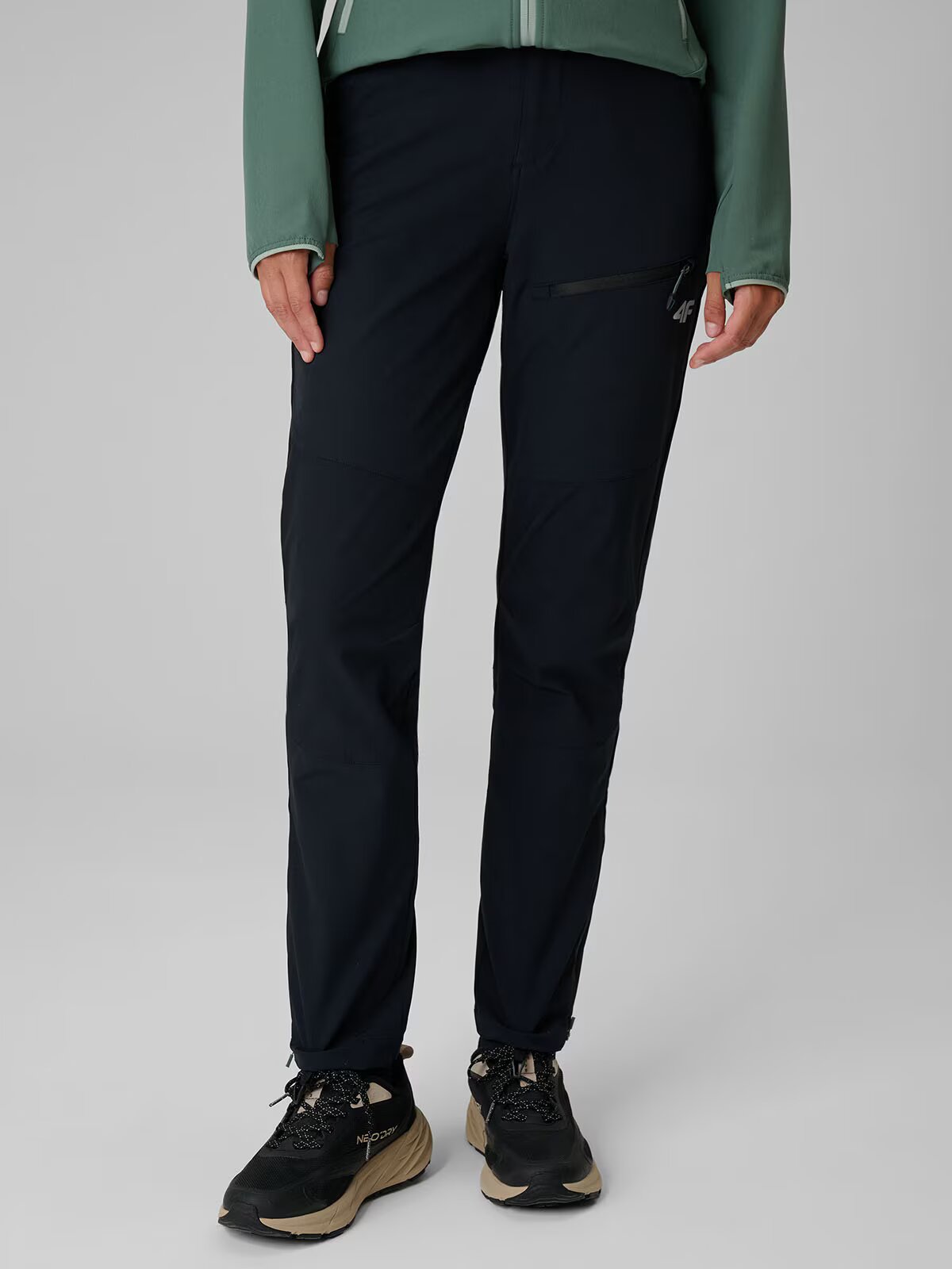 4F Pantaloni trekking cu uscare rapidă pentru femei - negri XL