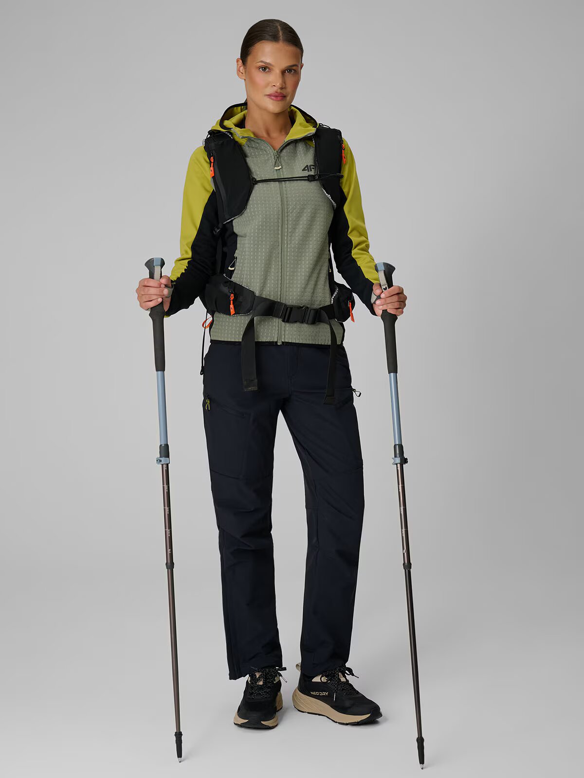 4F Pantaloni trekking cu uscare rapidă pentru femei - negri S