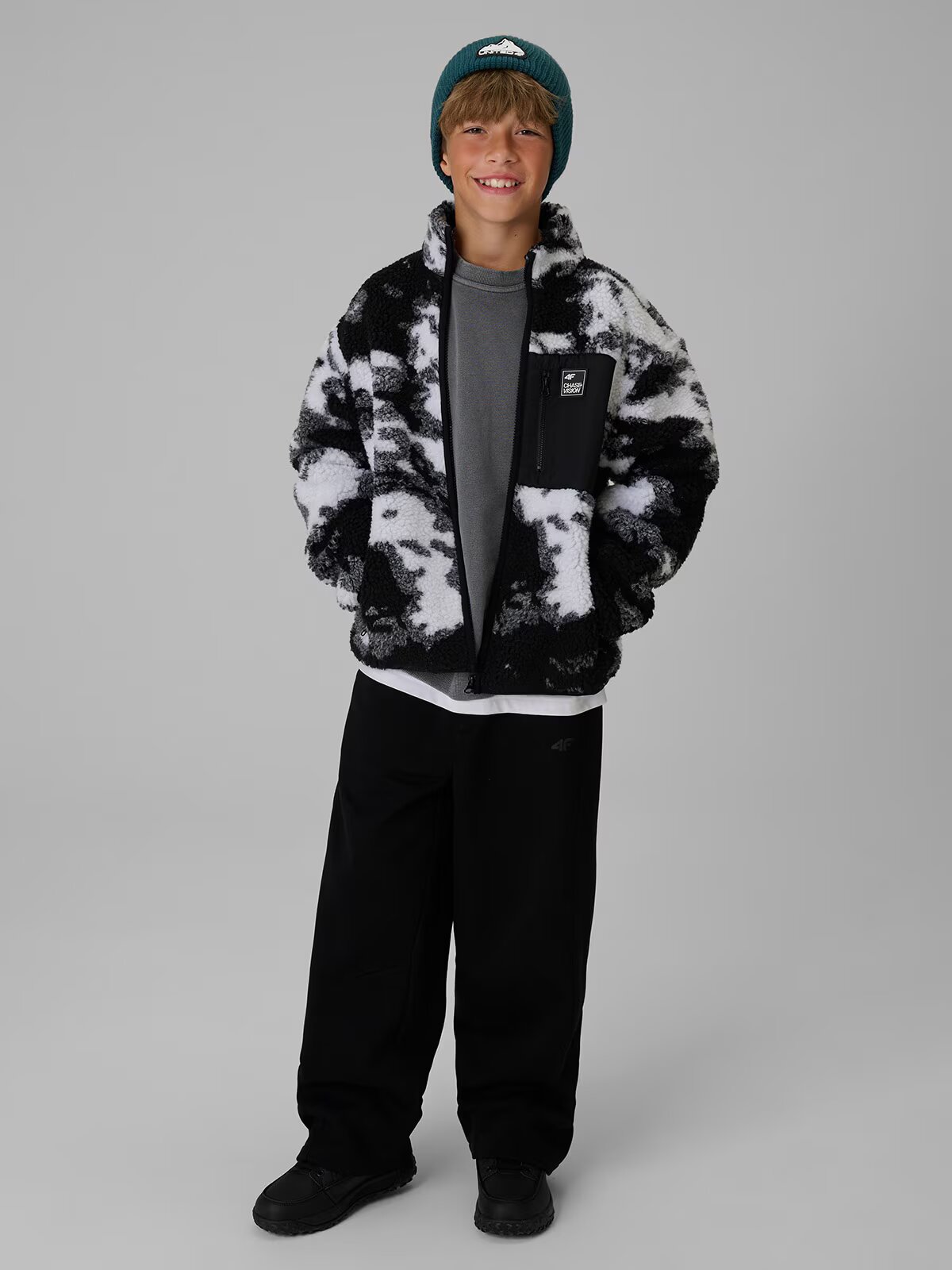 4F Polar loose sherpa pentru băieți - alb-negru 146/152 (10-12 ani)