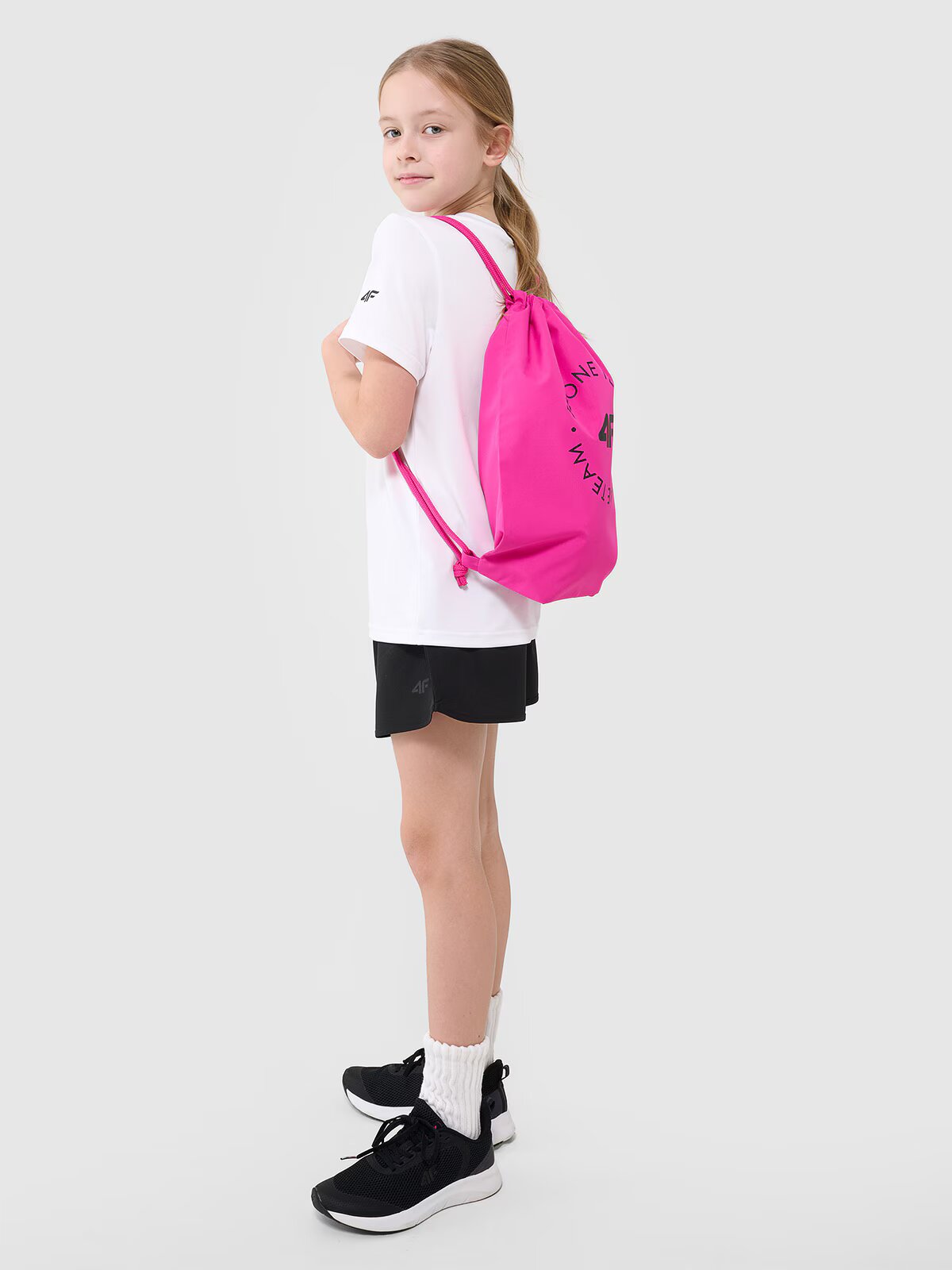 4F Set de sport pentru educație fizică (tricou+șort+săculeț) pentru fete - 158/164 (12-14 ani)