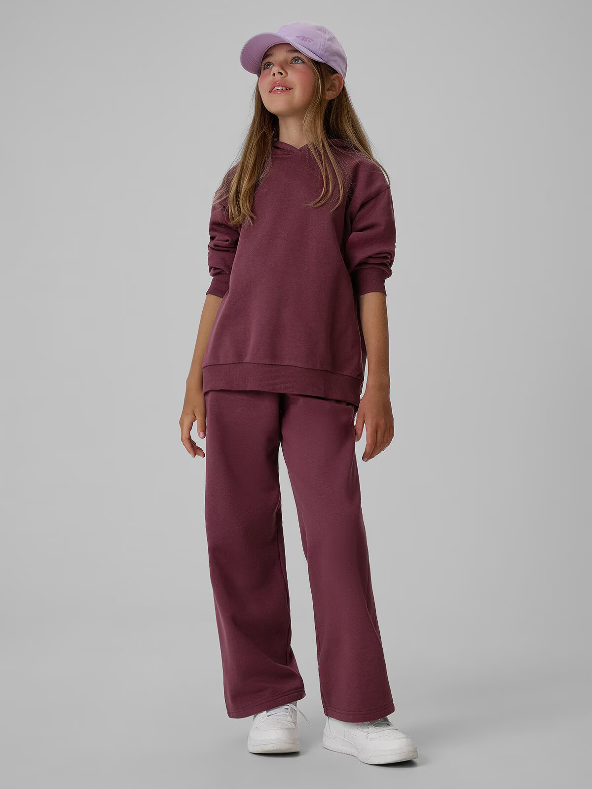 4F Set de trening pentru fete - burgundy 134/140 (8-10 ani)