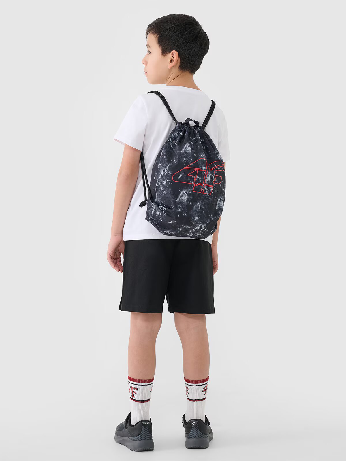 4F Set sport pentru educație fizică (tricou+shorturi+sac) pentru băieți - 158/164 (12-14 ani)