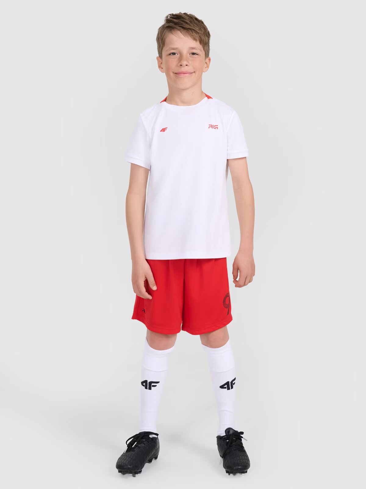 4F Șort de sport pentru copii JUNIOR x Robert Lewandowski - roșu 158/164 (12-14 ani)