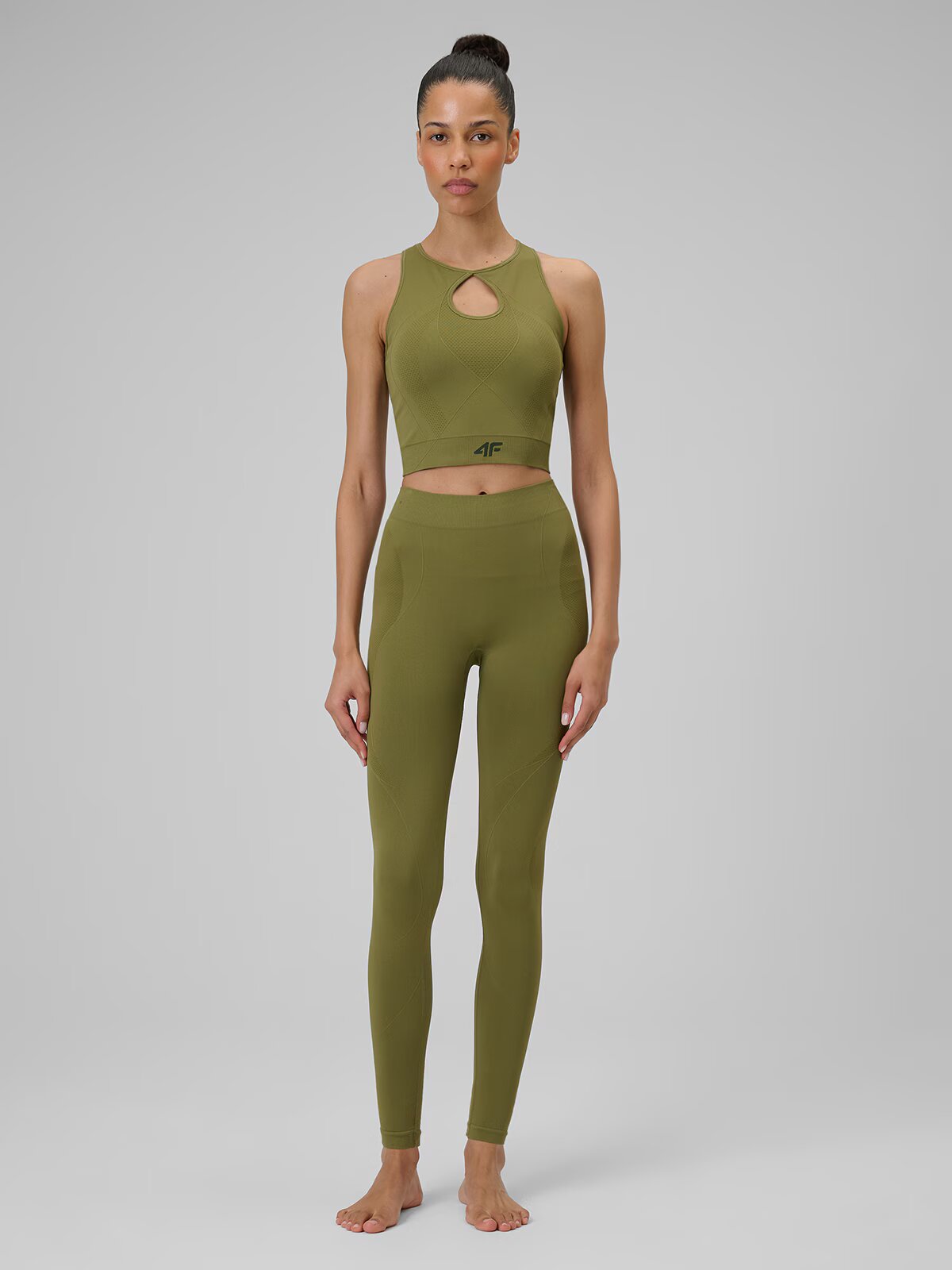 4F Top de yoga slim cu uscare rapidă pentru femei - olive M/L
