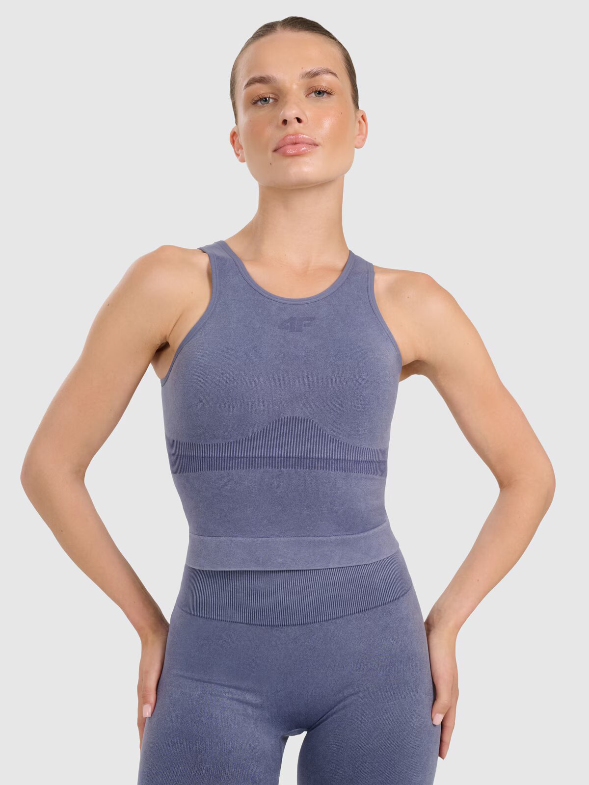 4F Top slim de yoga și pilates cu uscare rapidă pentru femei - XS/S