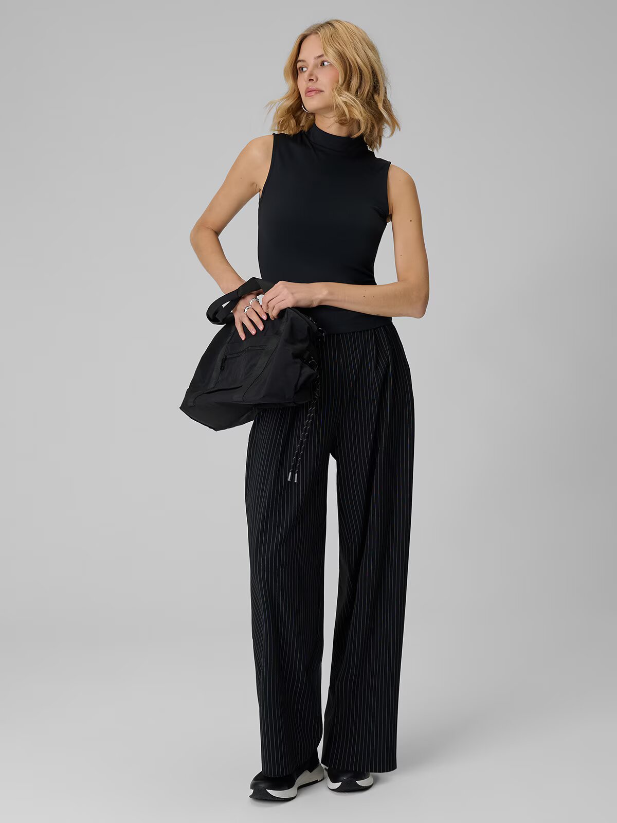 4F Top slim simplu pentru femei - S