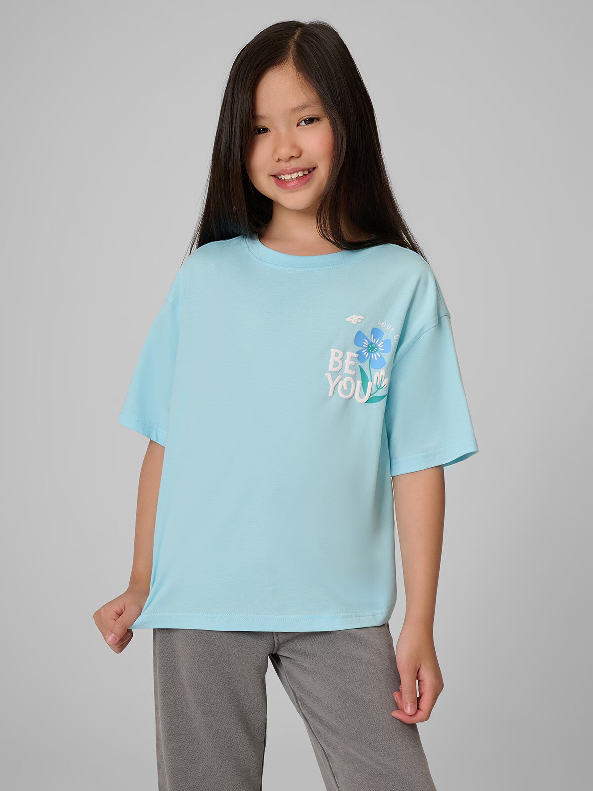 4F Tricou boxy cu imprimeu pentru fete - 122/128 (6-8 ani)