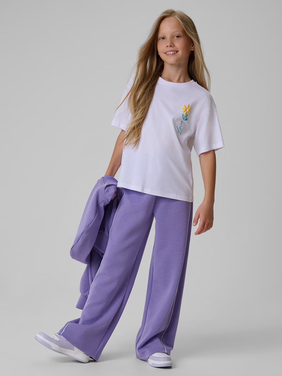 4F Tricou boxy cu imprimeu pentru fete - 134/140 (8-10 ani)