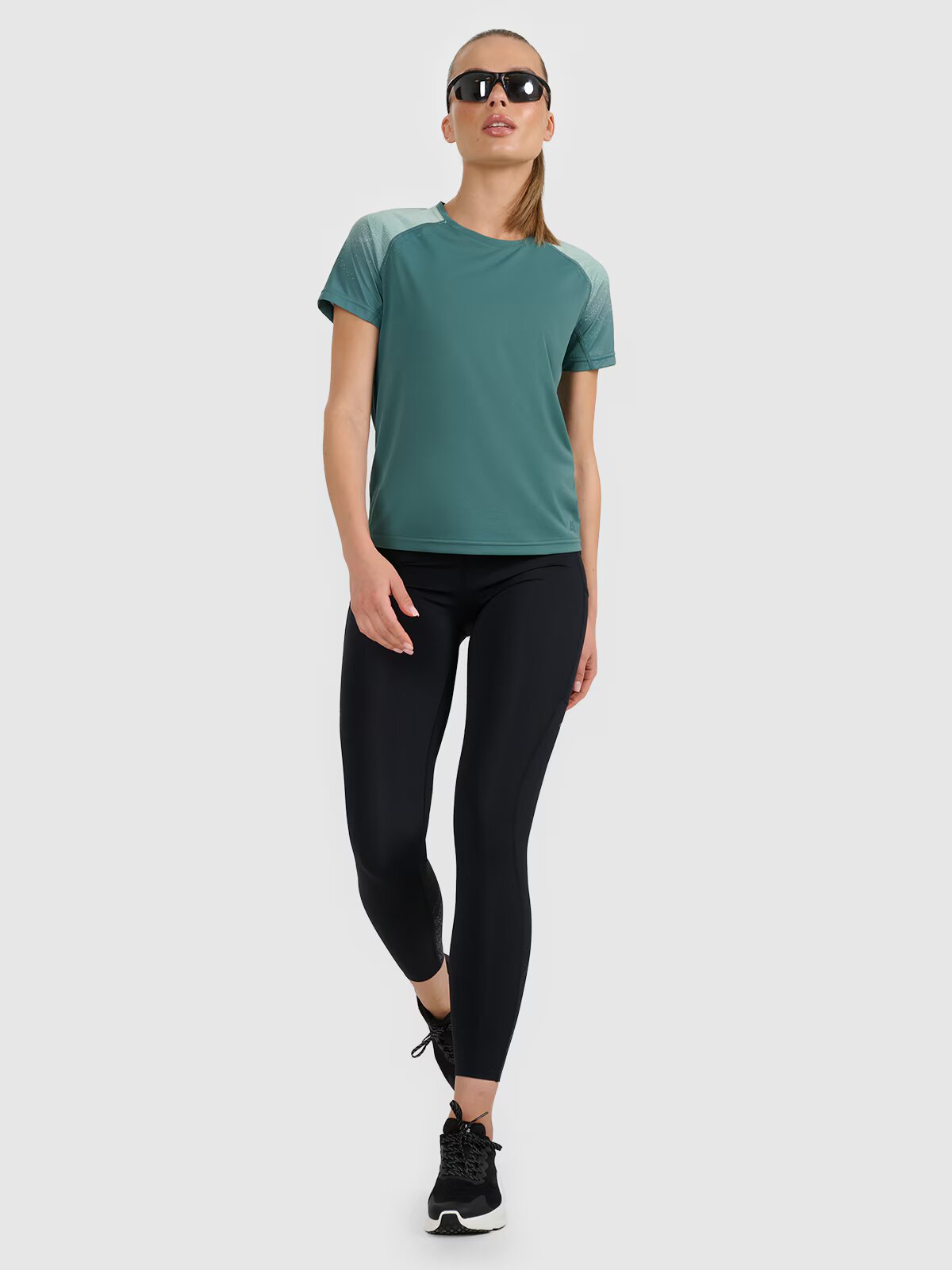 4F Tricou de alergare pe teren cu uscare rapidă pentru femei - XS