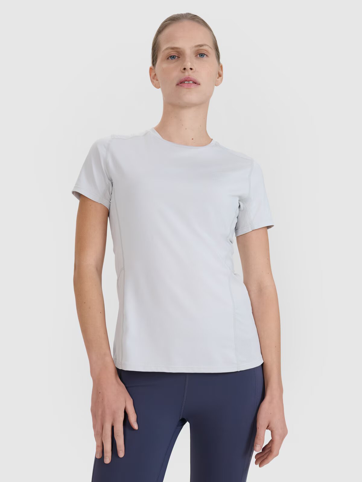 4F Tricou de alergare pe teren regular pentru femei - XS