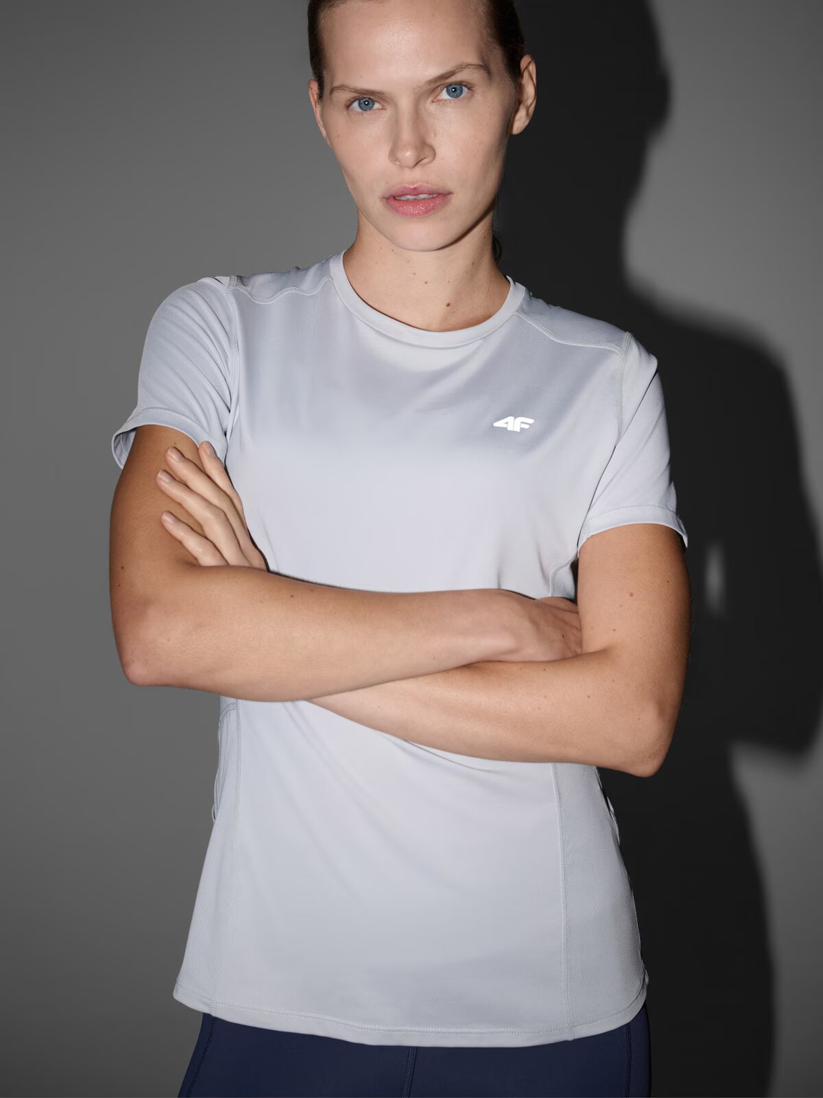 4F Tricou de alergare pe teren regular pentru femei - XS
