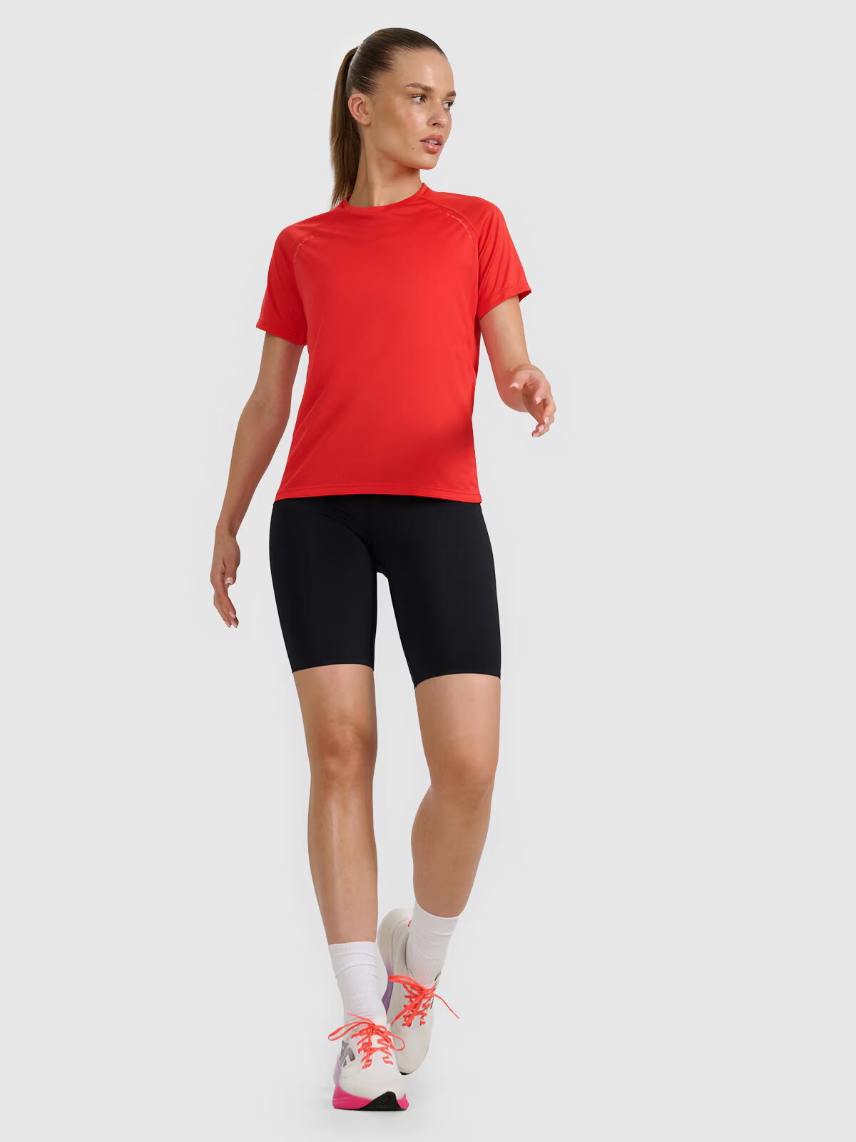4F Tricou de alergare regular cu uscare rapidă pentru femei - roșu XS
