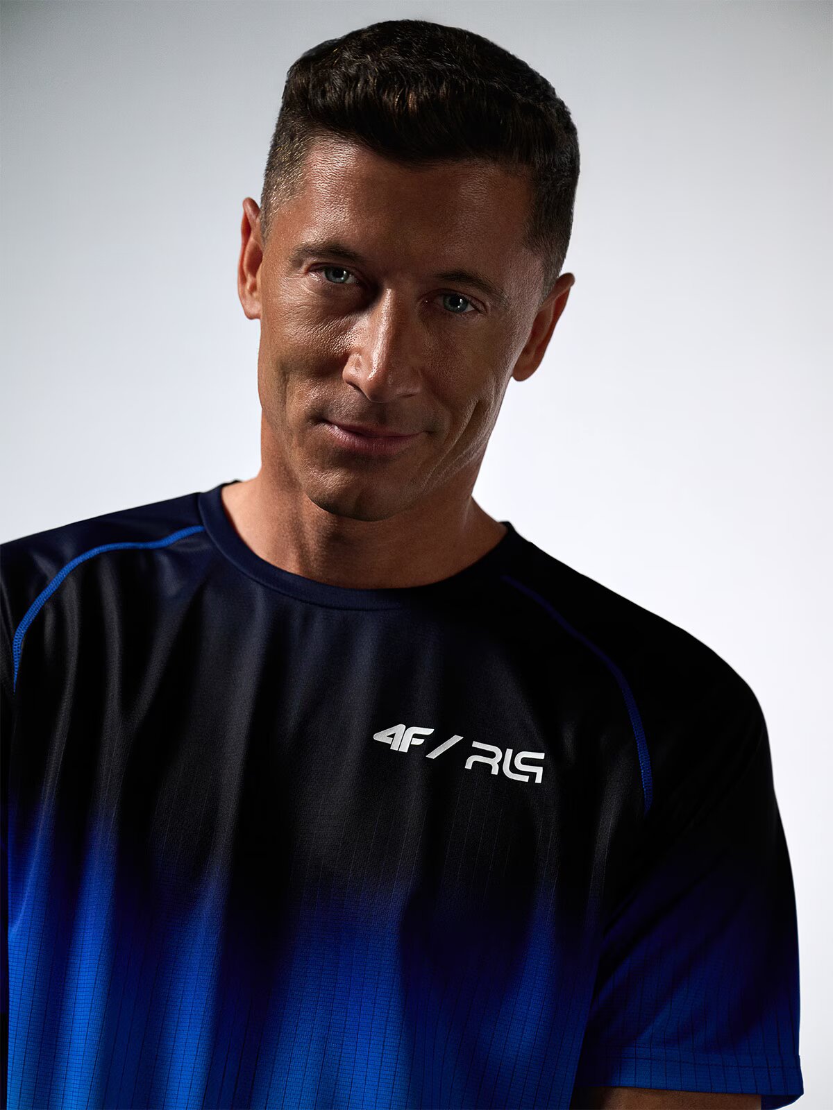 4F Tricou de antrenament cu uscare rapidă pentru bărbați x Robert Lewandowski - S