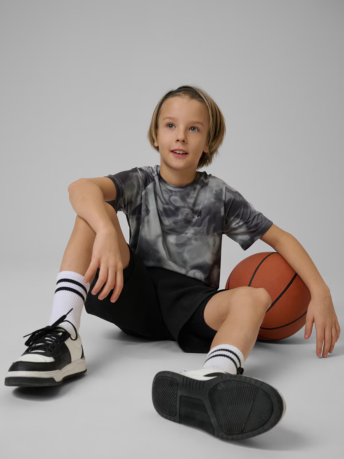 4F Tricou de sport cu uscare rapidă pentru băieți - 122/128 (6-8 ani)