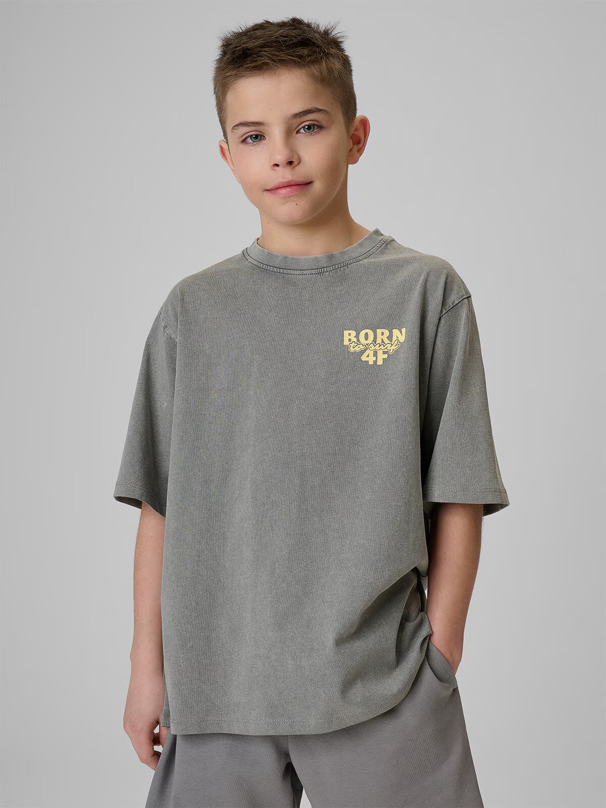 4F Tricou loose cu imprimeu pentru băieți - 122/128 (6-8 ani)