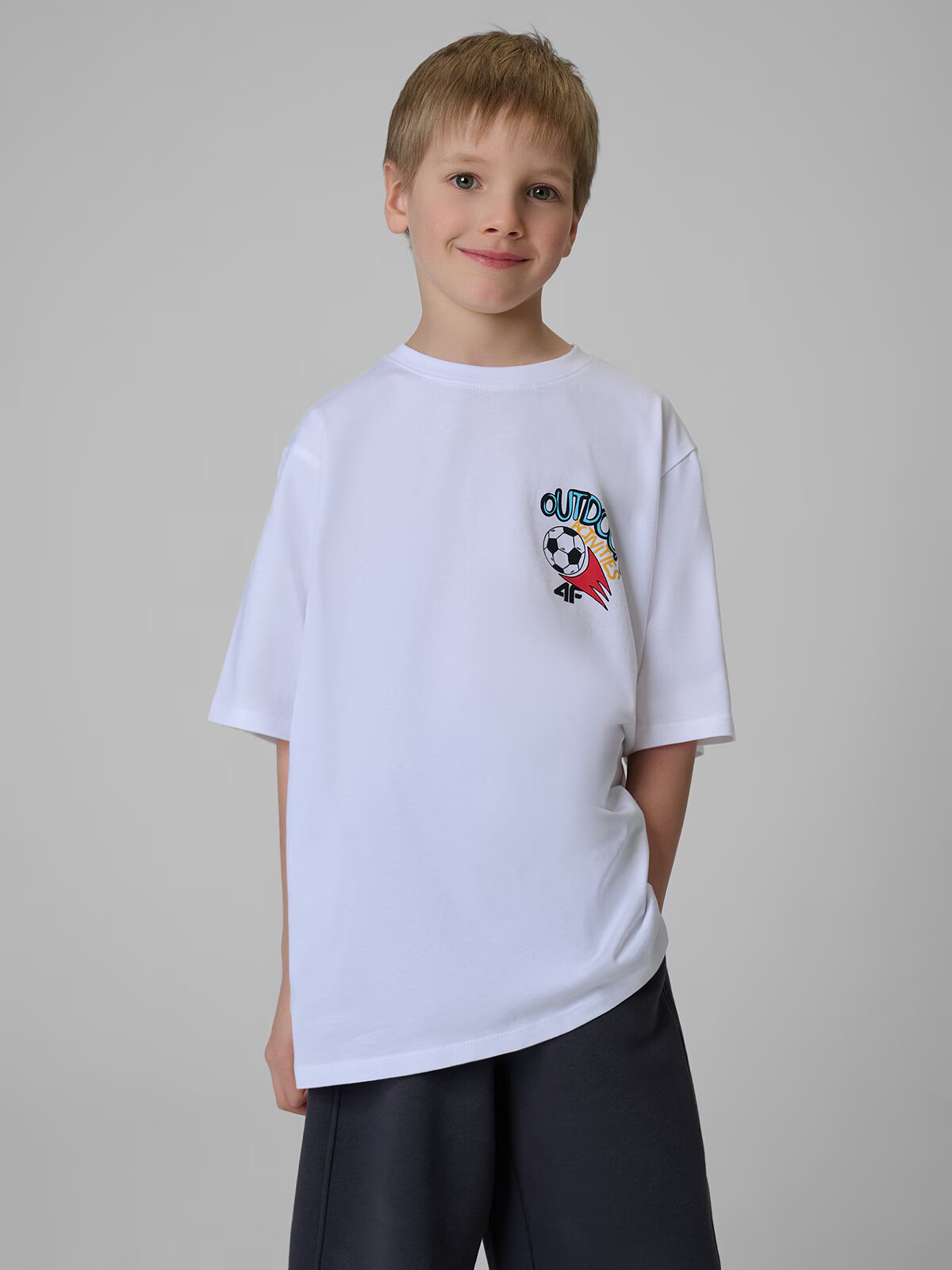 4F Tricou loose cu imprimeu pentru băieți - 122/128 (6-8 ani)