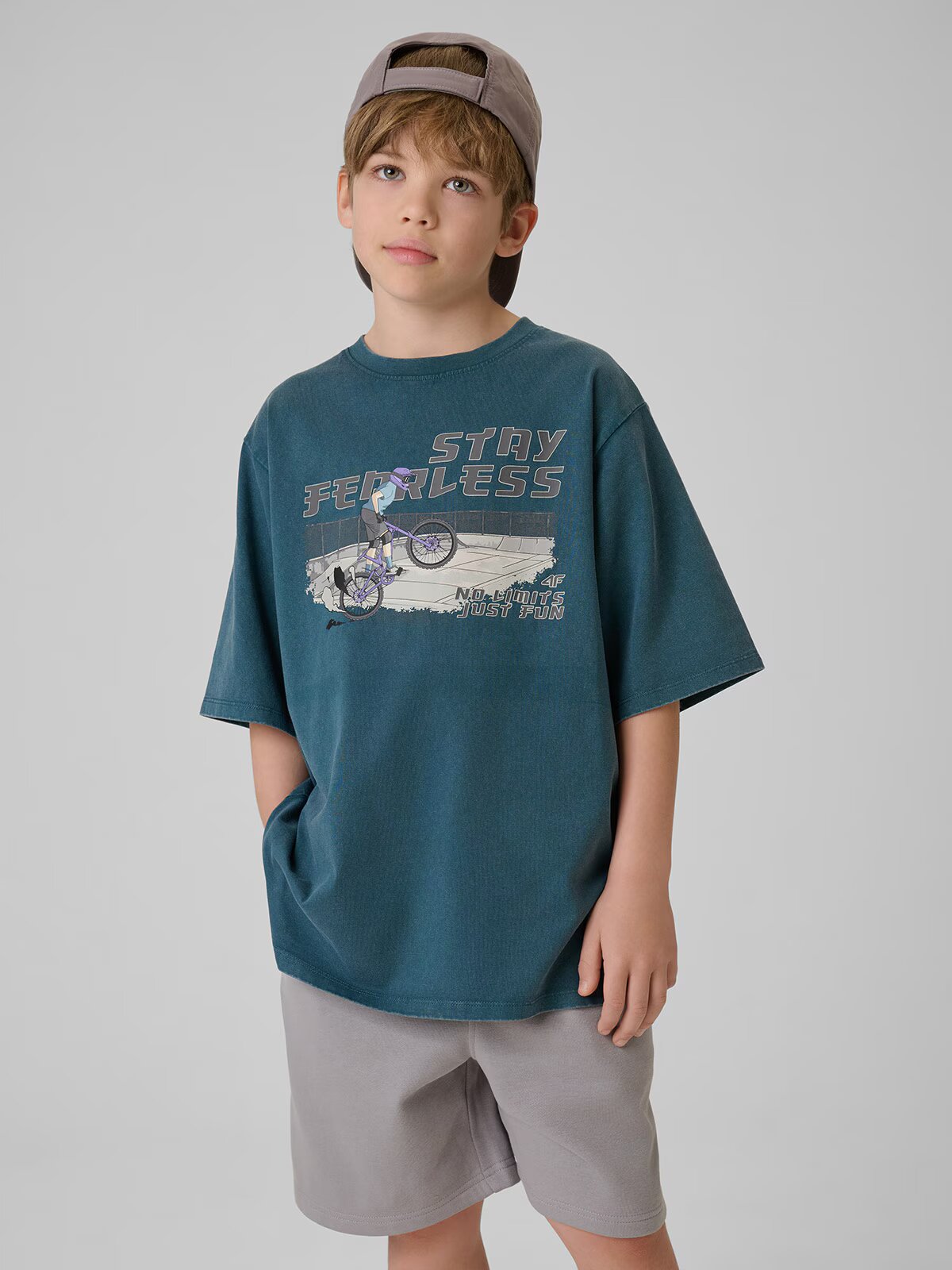 4F Tricou loose cu imprimeu pentru băieți - bleumarin 146/152 (10-12 ani)