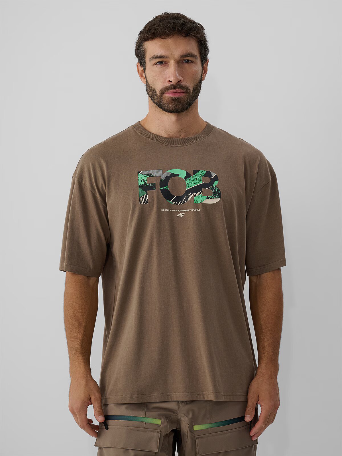 4F Tricou loose cu imprimeu pentru bărbați - maro L