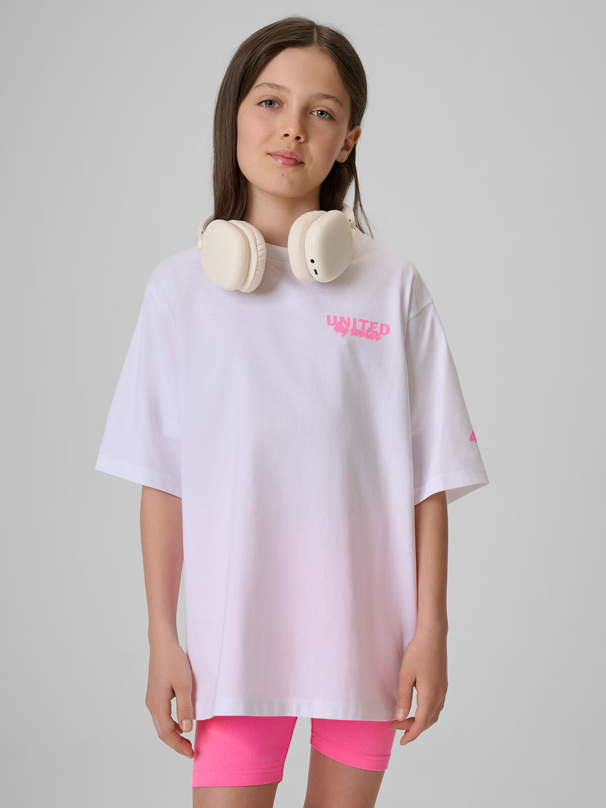 4F Tricou loose cu imprimeu pentru fete - 122/128 (6-8 ani)
