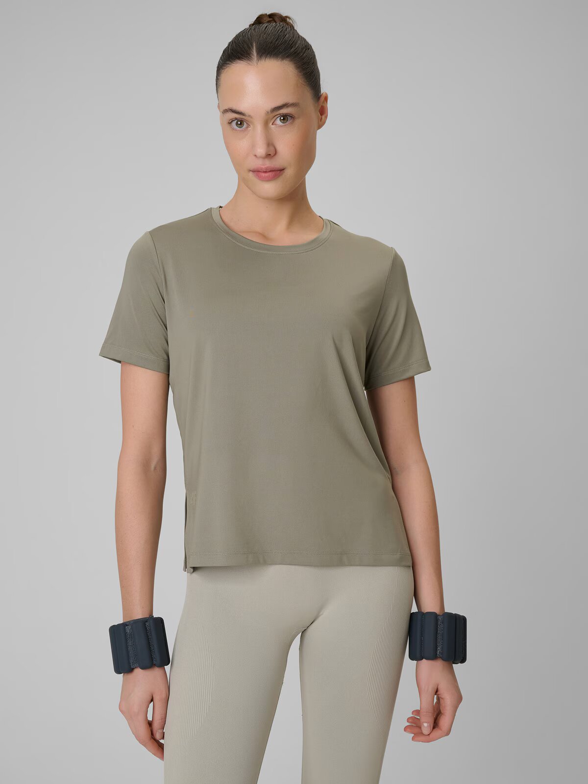 4F Tricou loose de antrenament cu uscare rapidă pentru femei - verde XS